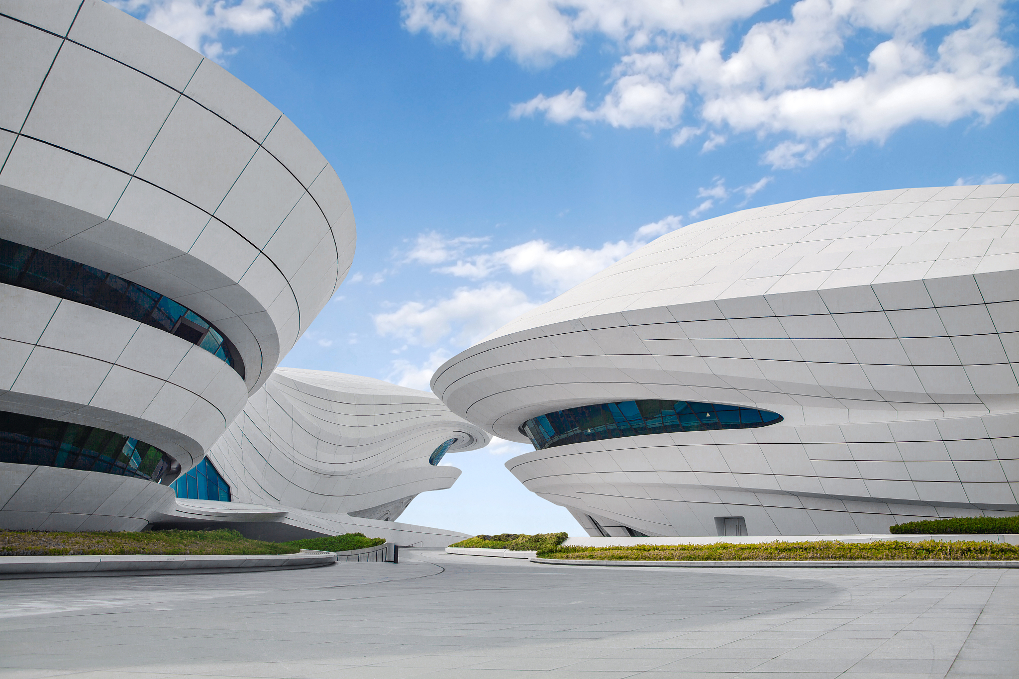 黄冈机电技术应用学校美术绘画专业：未来发展前景与招生条件