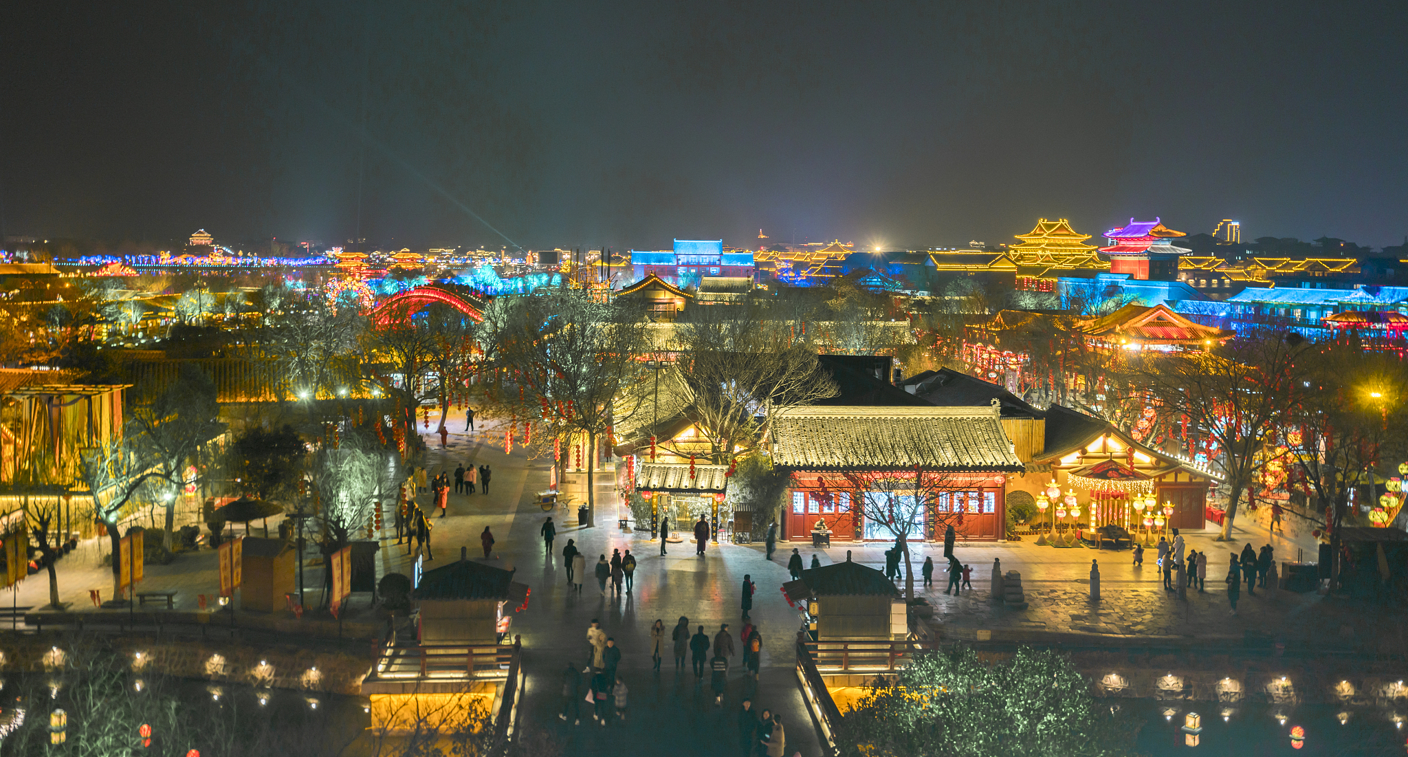 清明上河园繁华夜景