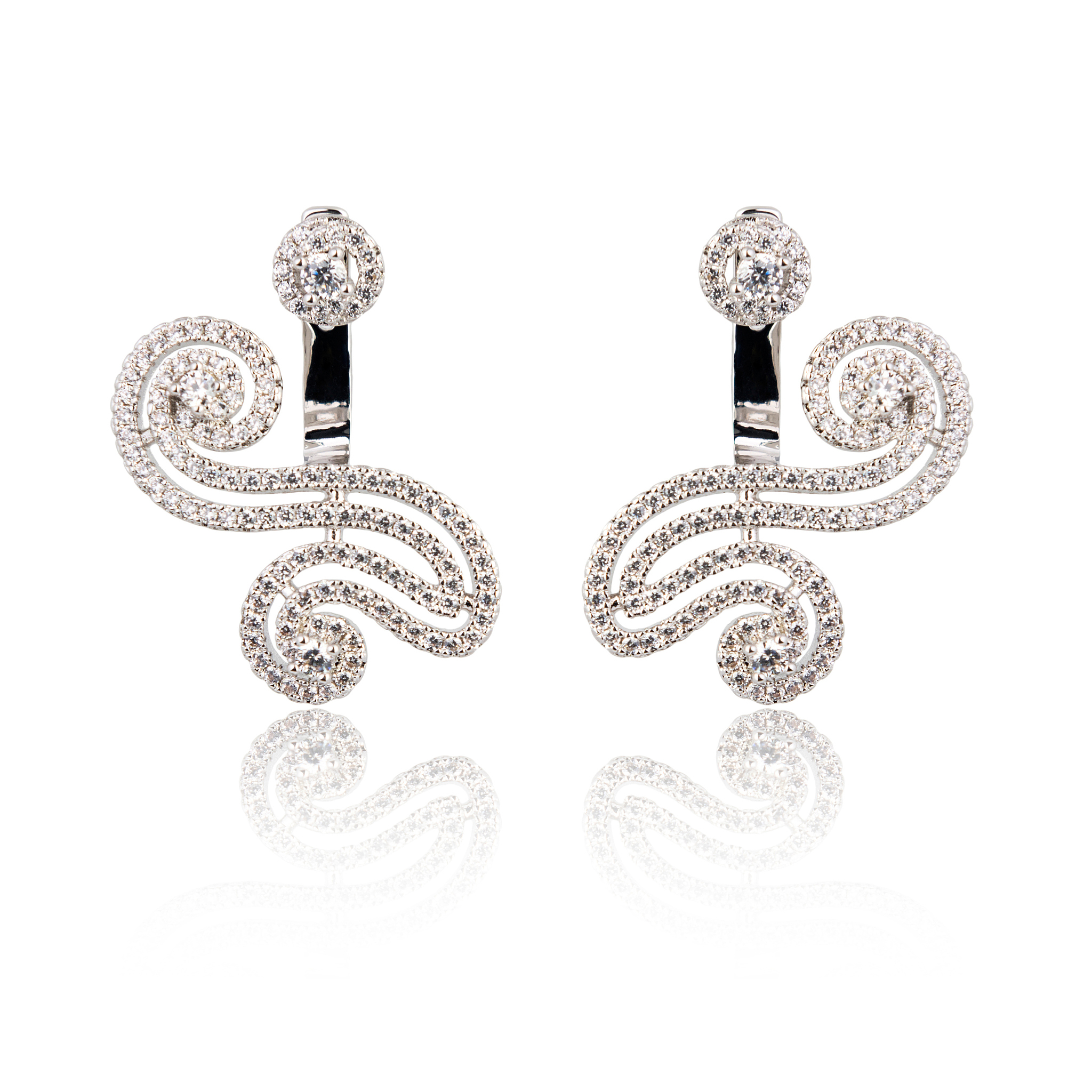 Tiffany&Co.：美国高端珠宝品牌