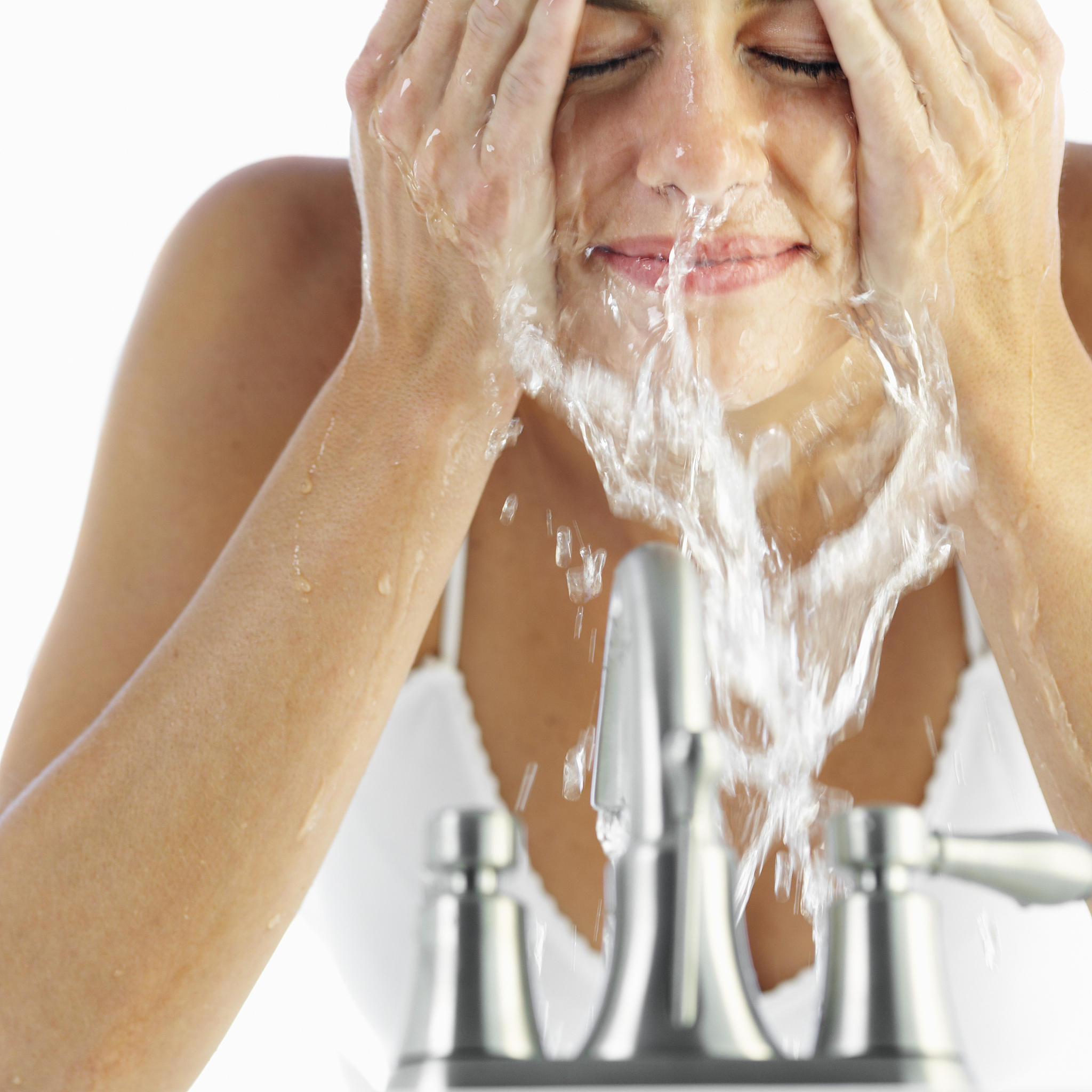 每天一杯水，健康美丽秘诀！