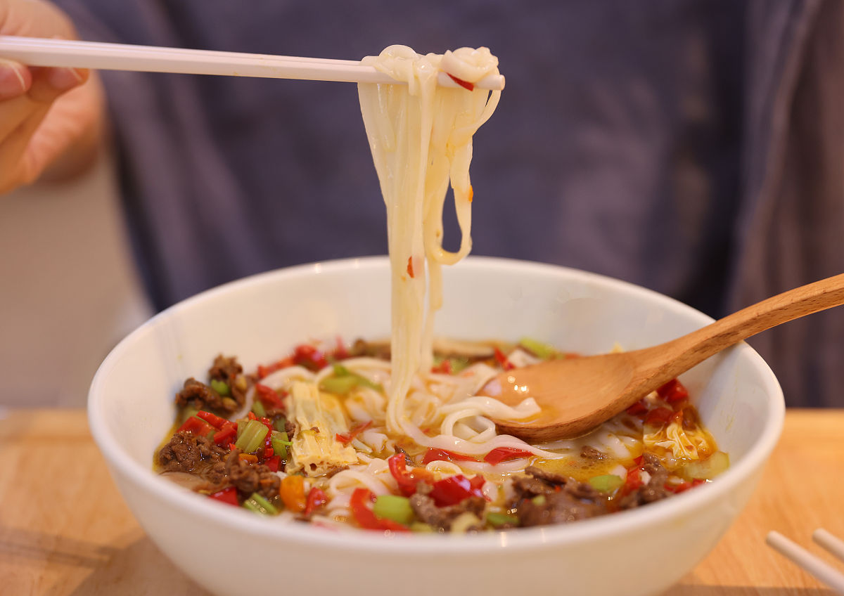 介绍一下郴州栖凤渡鱼粉