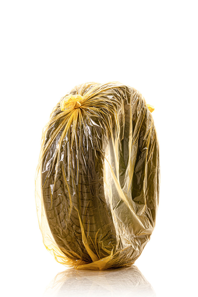 起亚kx7为什么从后面看轮胎是携驰的我看起来太携驰了