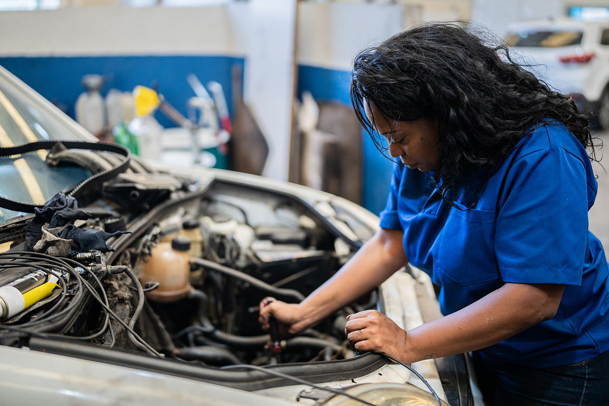 2023年报读汽车摩托车运用与维修专业怎么样