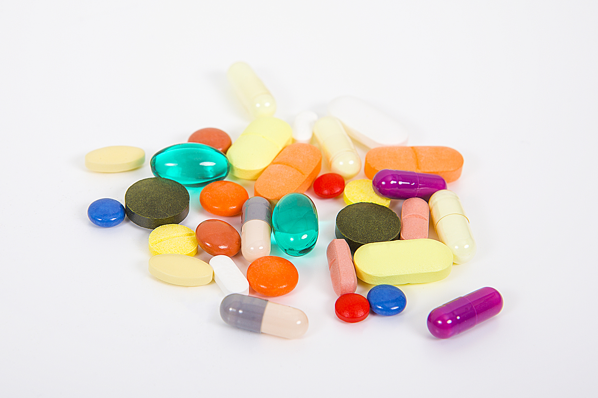 pile of many different pills.