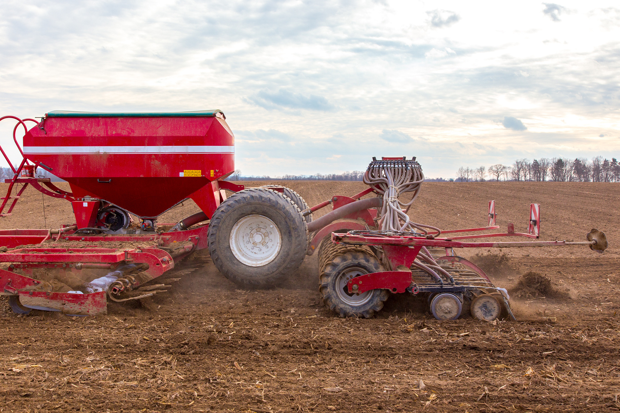 Agricultural Tillage Machine: The English Translation of 农业耕地机