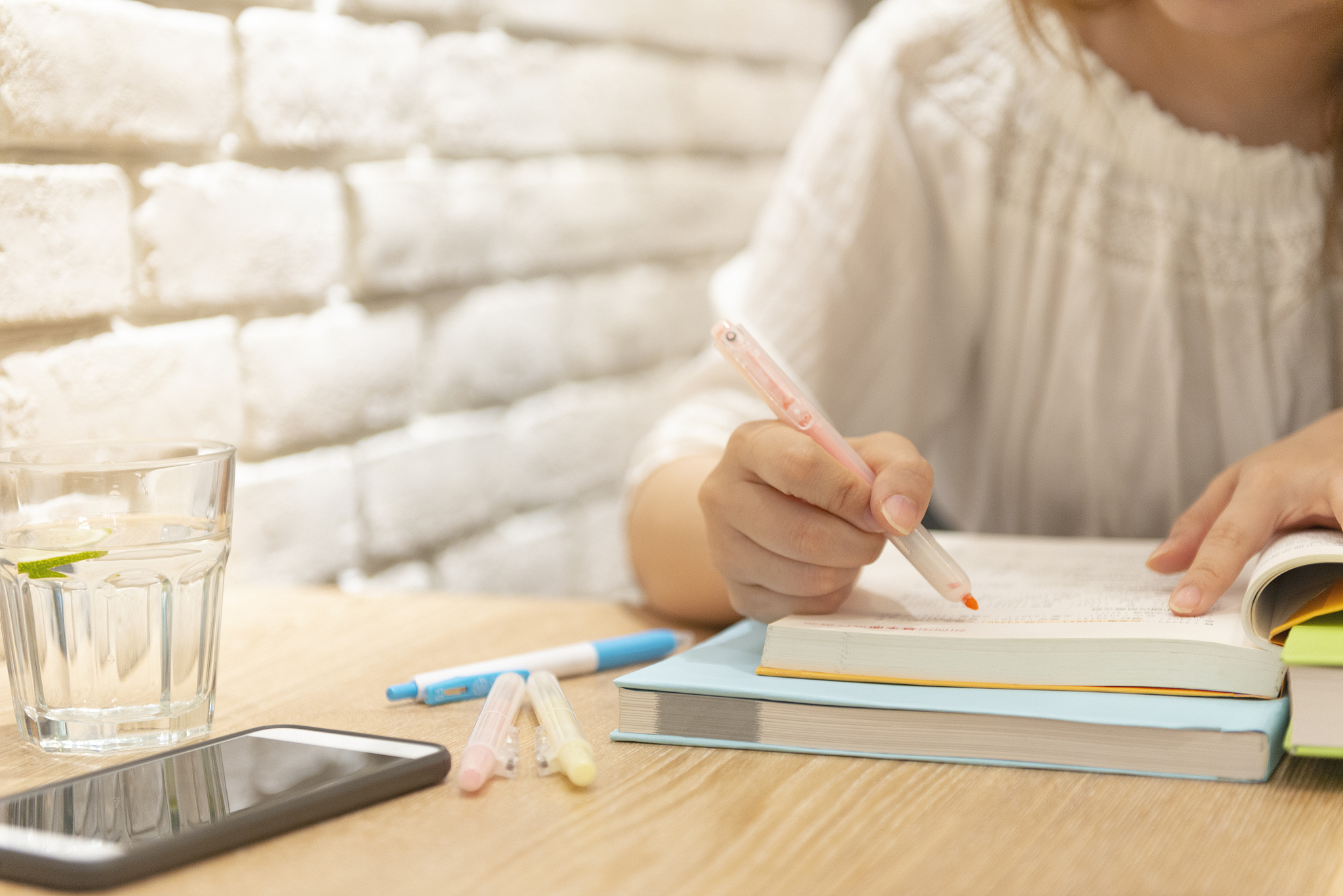 重庆微电子工业学校2022年招生条件是什么