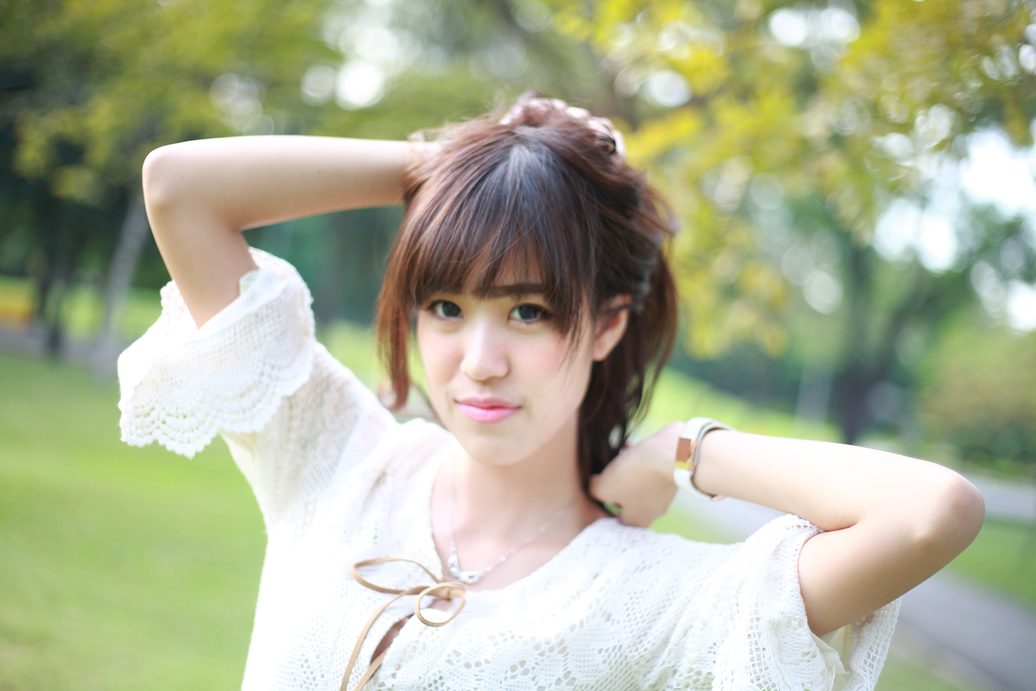 如何形容一个女孩子很漂亮