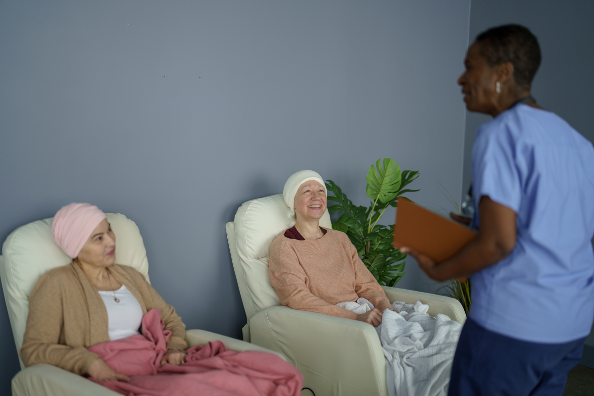 重庆市涪陵创新计算机学校高级护理专业就业前景如何