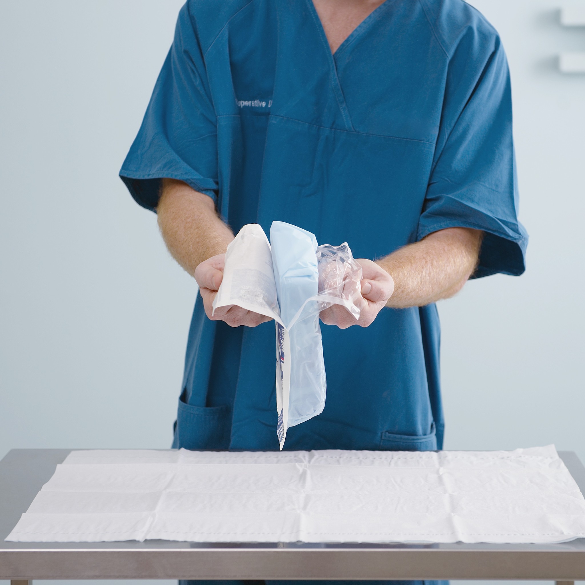 十字围布：伤口护理的安心守护