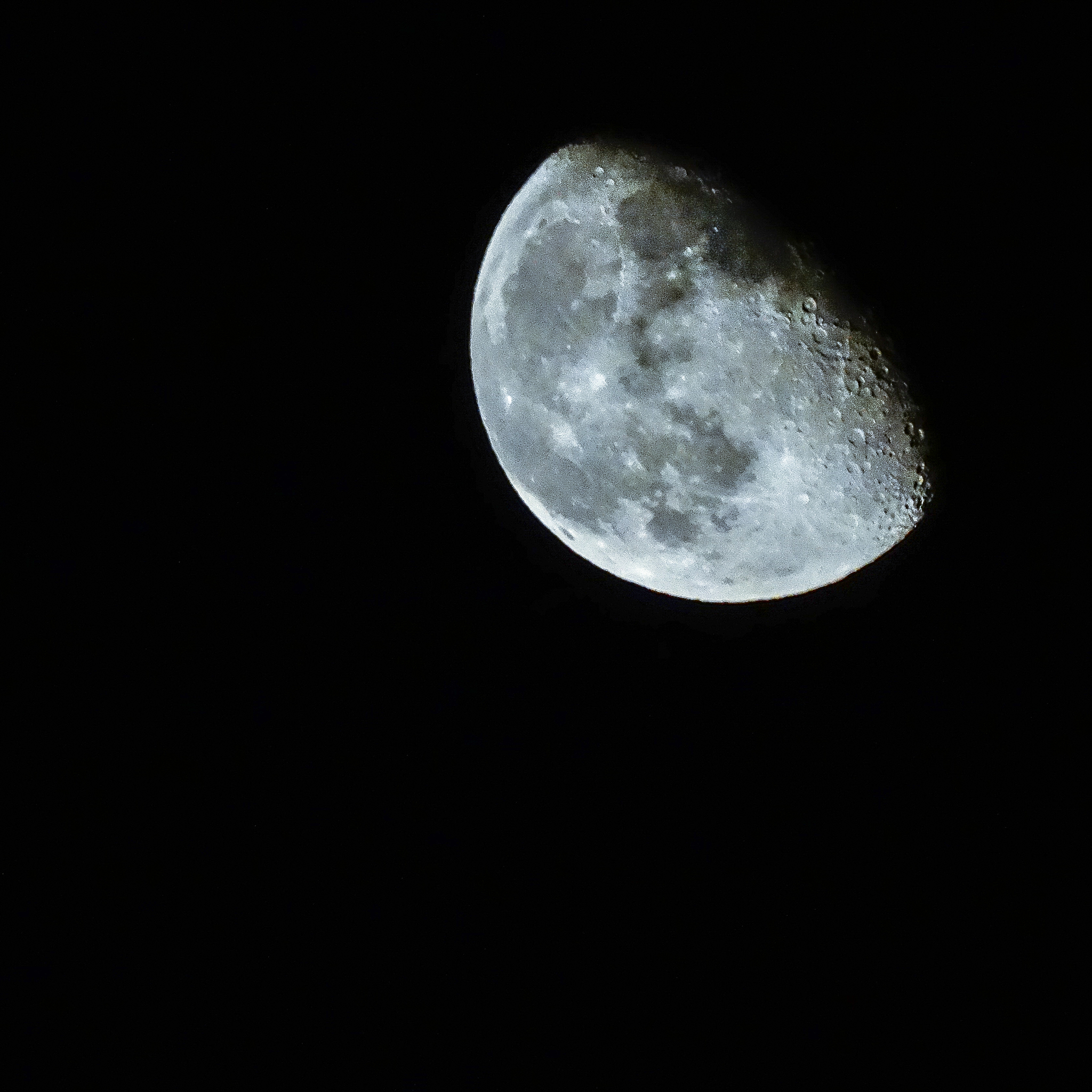 Gazing at the Moon: A Shared Experience?