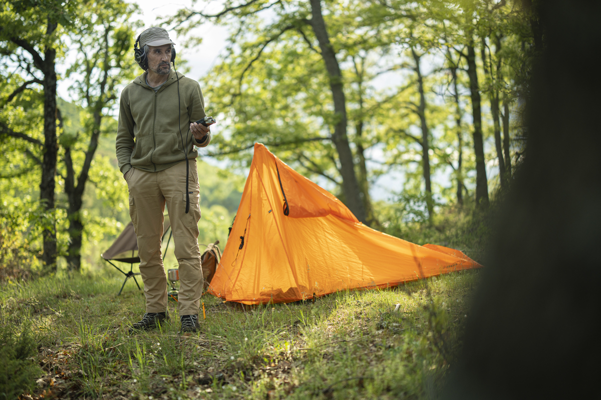 户外探险指南：如何选择合适的装备和工具？