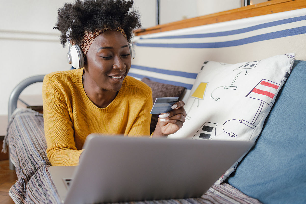 重庆电子商务专业招生(中专+大专) - 2020年招生简章