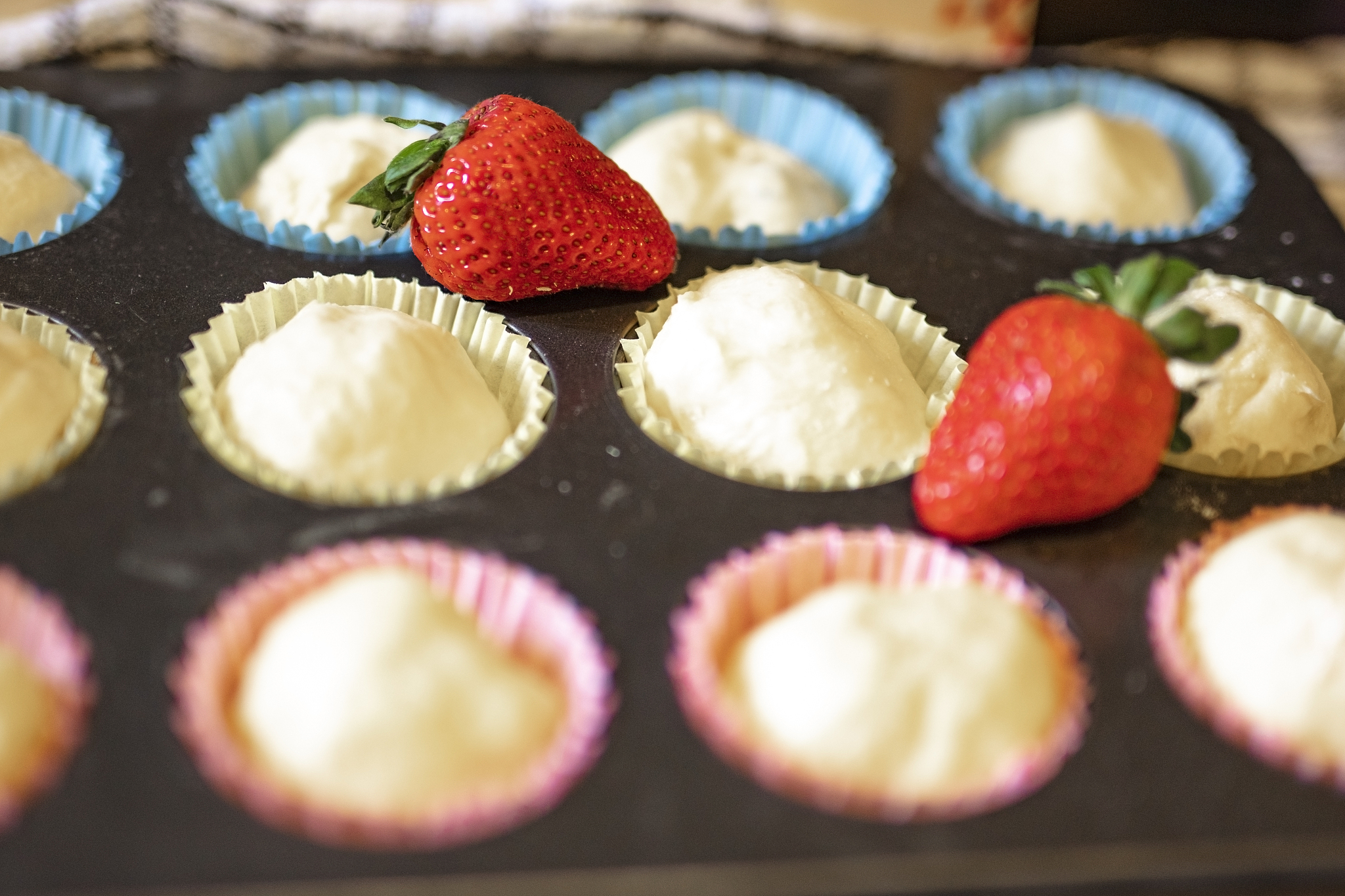baking muffins with summer berry fruits