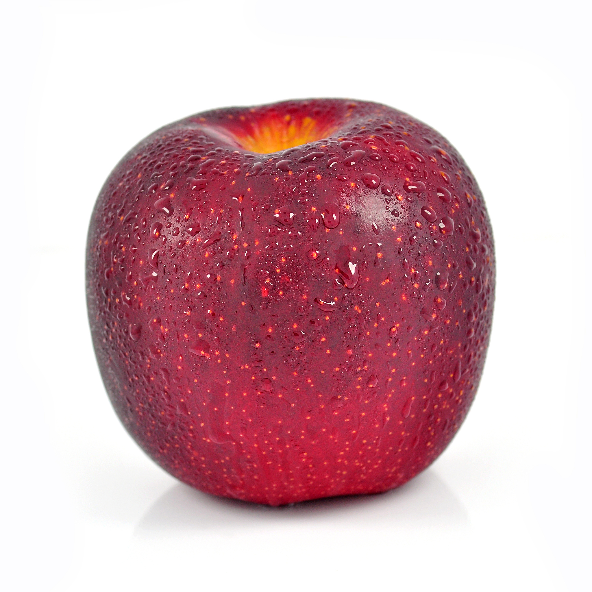 red apple