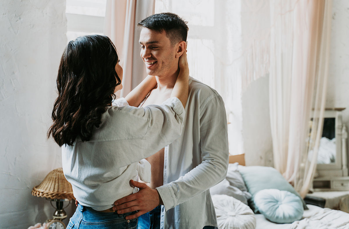 已男人和男人之间的爱情是伟大的爱情为题目写5000字作文