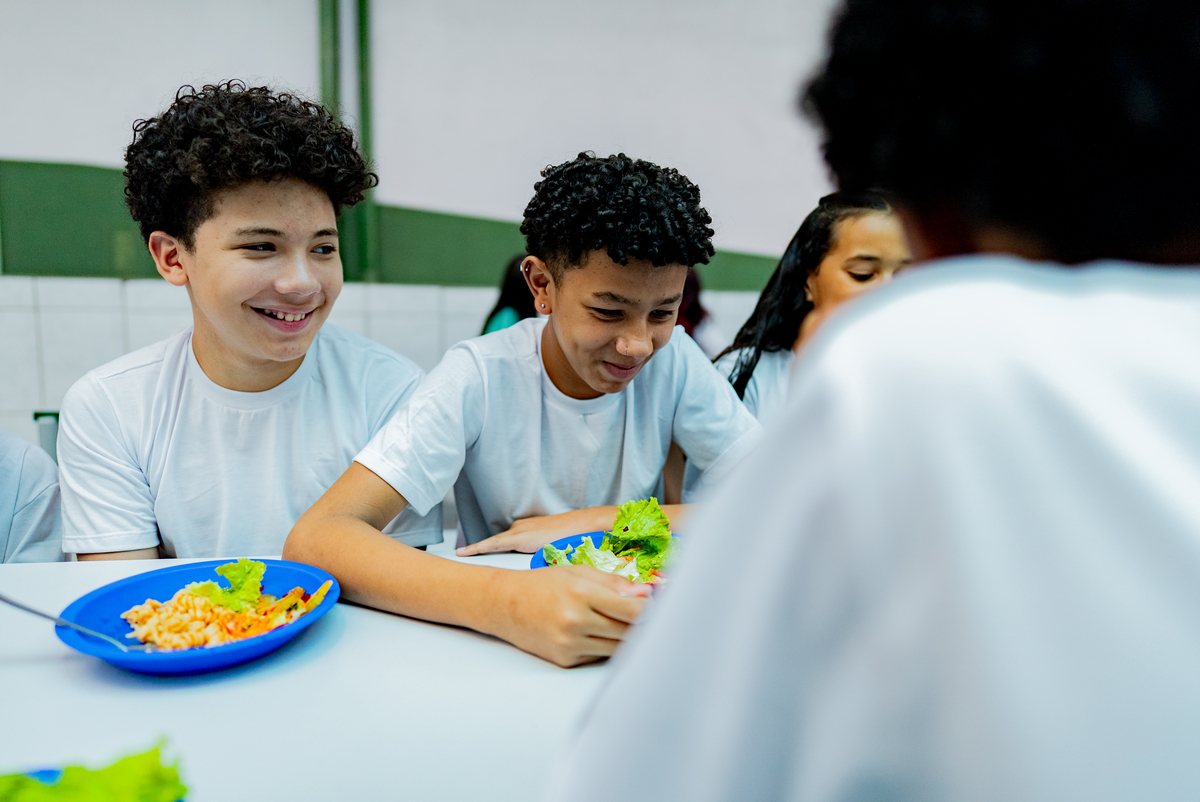 食堂承包合同协议书免费下载 - 免费获取食堂承包合同模板