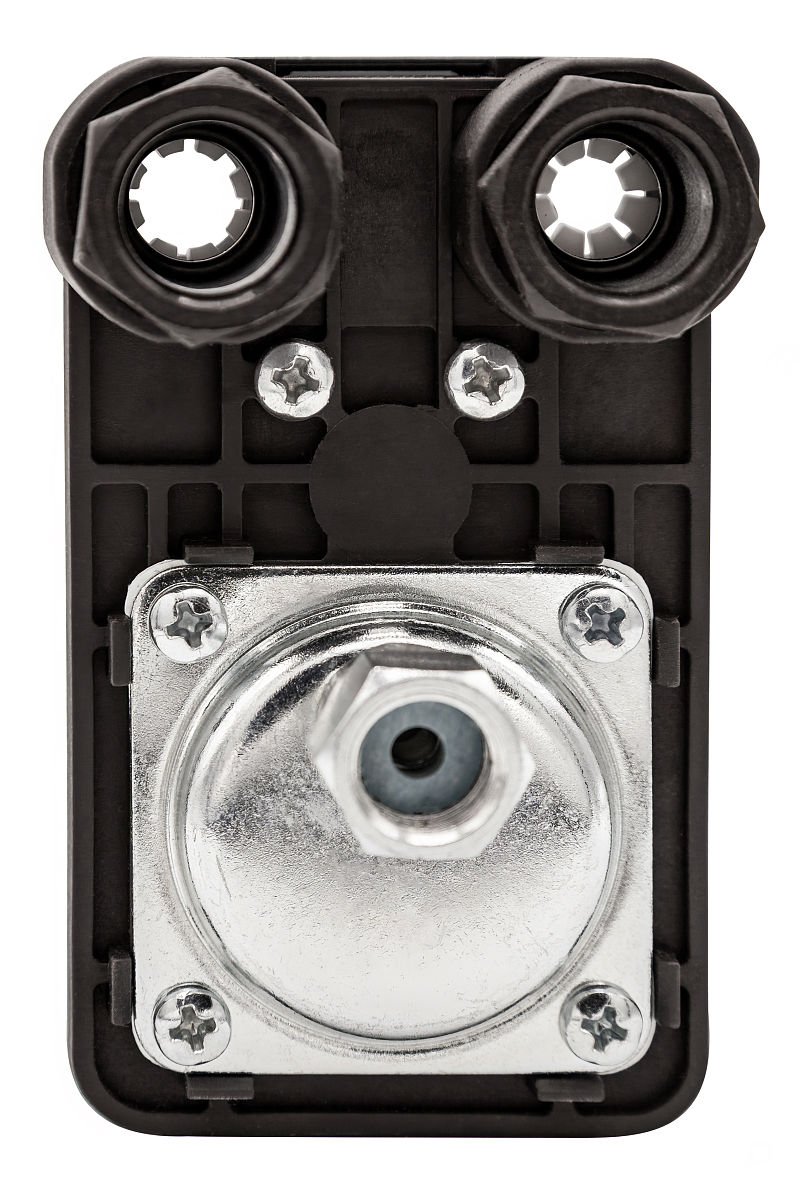 压力开关工作原理：未达阈值关闭，达阈值开启