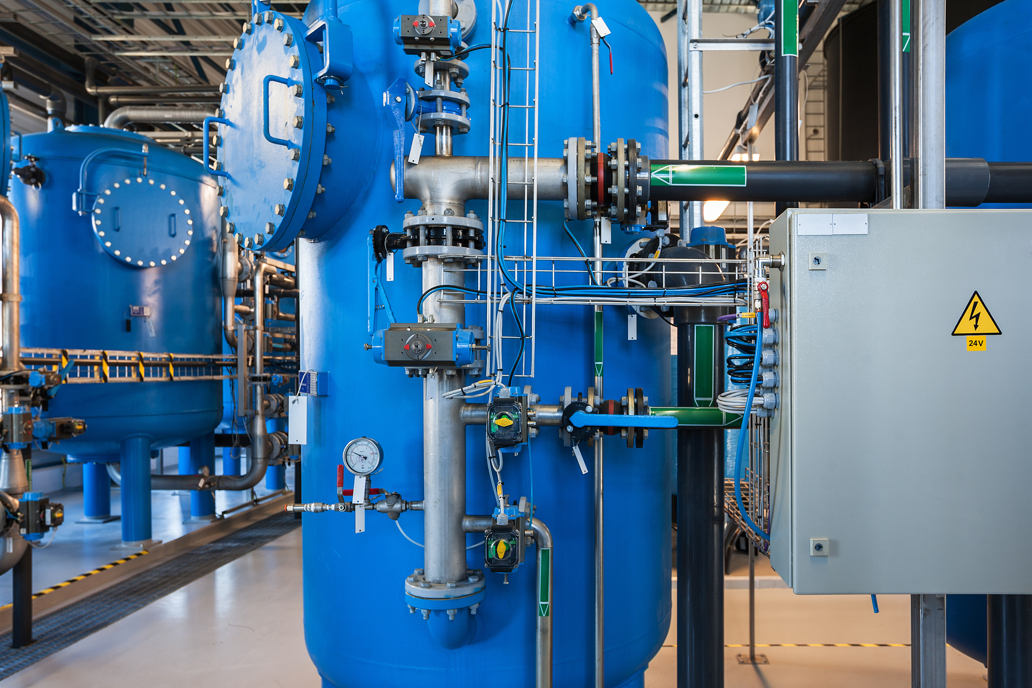 力聚预混热水机组运行重量2.5吨，相当于多少斤？