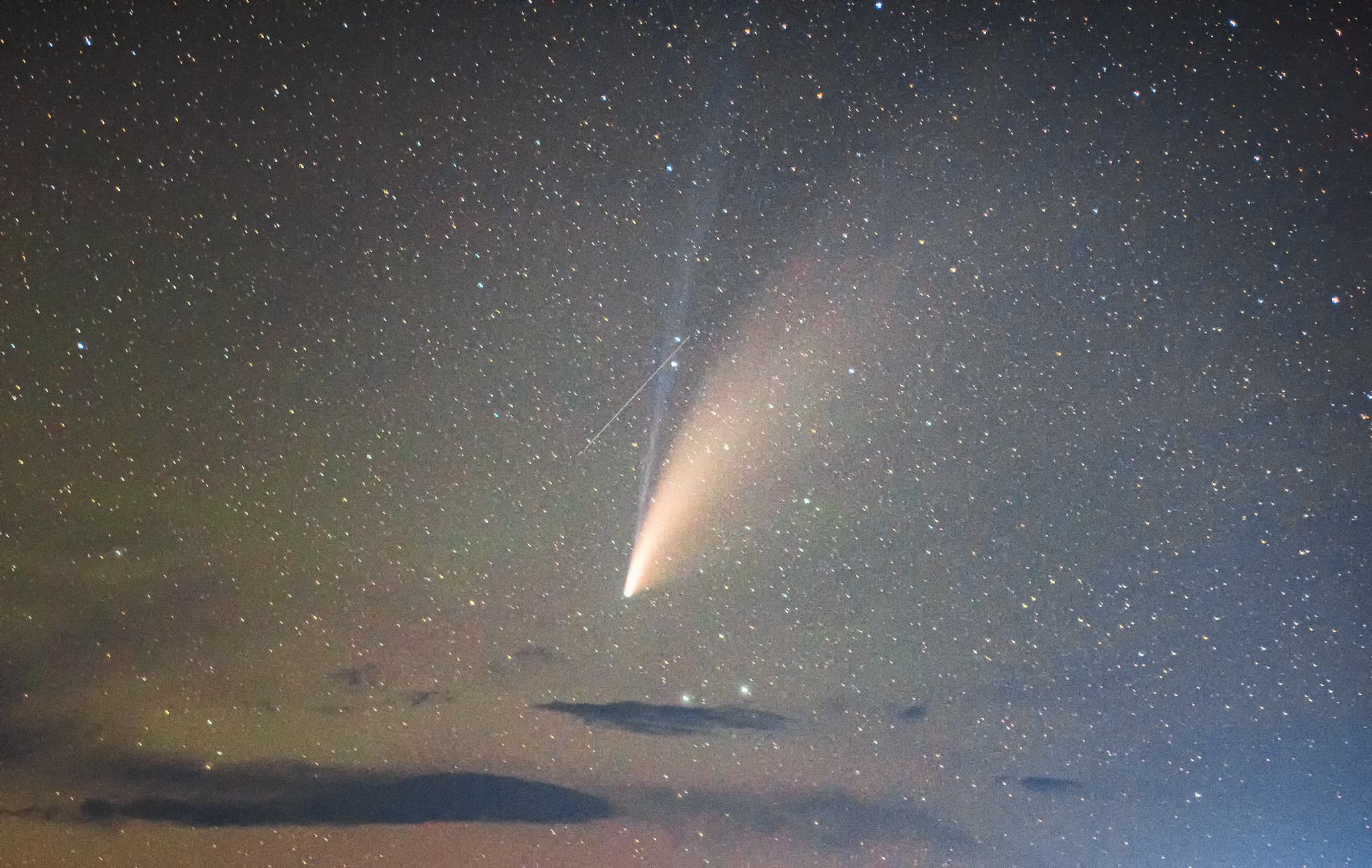 2020年f3尼欧怀兹彗星