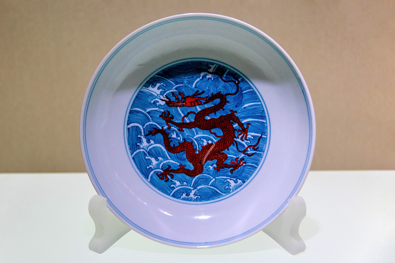 赖德全大师龙年陶瓷赏盘：珍藏龙年祥瑞，点缀艺术生活