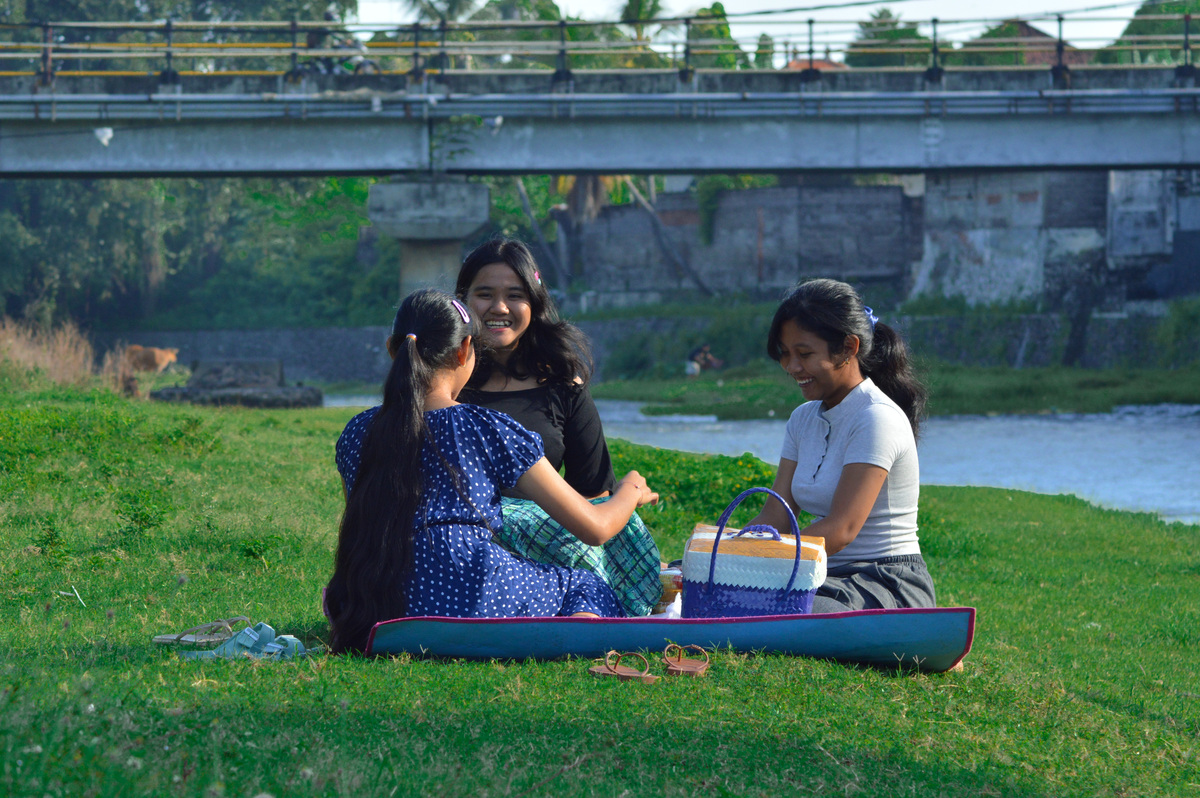 带话题可以您想要什么样的话题？带话题#五一就要咔嚓咔嚓 发帖分享你五一出 游拍摄的夏日感人像照片视频仅限vivo手机拍 摄；好的以下是带有话题#五一就要咔嚓咔嚓的内容：近日五一假期即将来临你是否已经计划好了出游的路线呢？如果你已经准备好了那么不要忘记要拍摄一些夏日感人像照片或视频哦！如果你使用的是vivo手机拍摄的那就更好啦！现在就来分享你的五一出游拍摄的精彩作品让我们一起感受夏日的美好吧！#vi