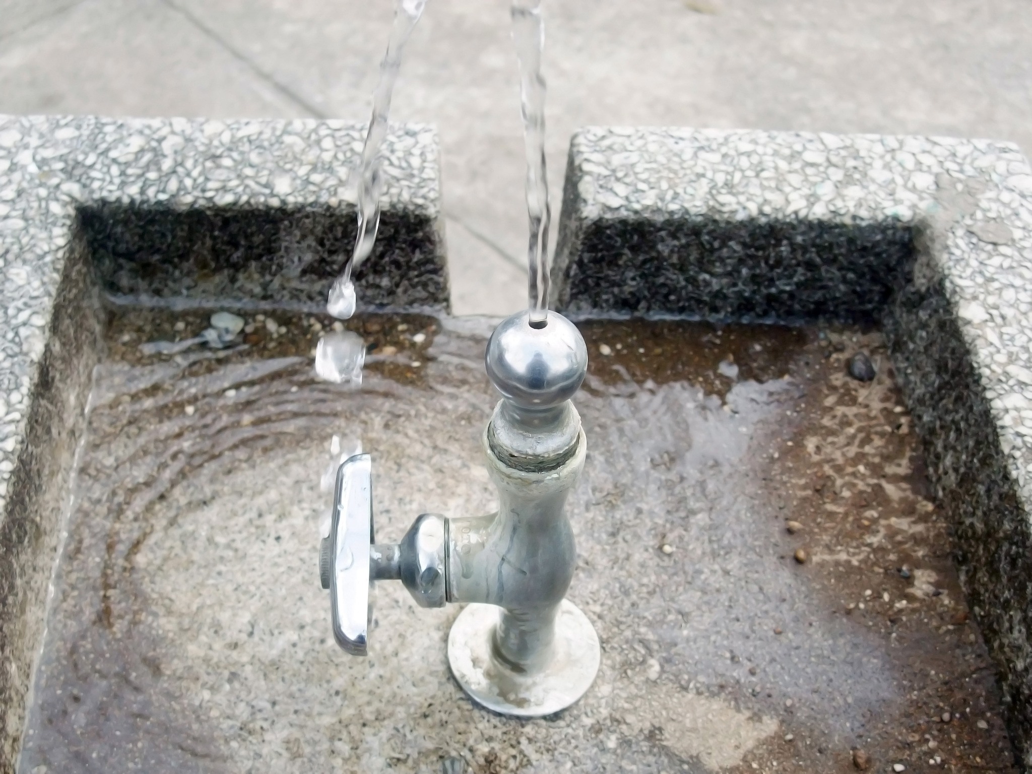 一吨水能洗几次澡