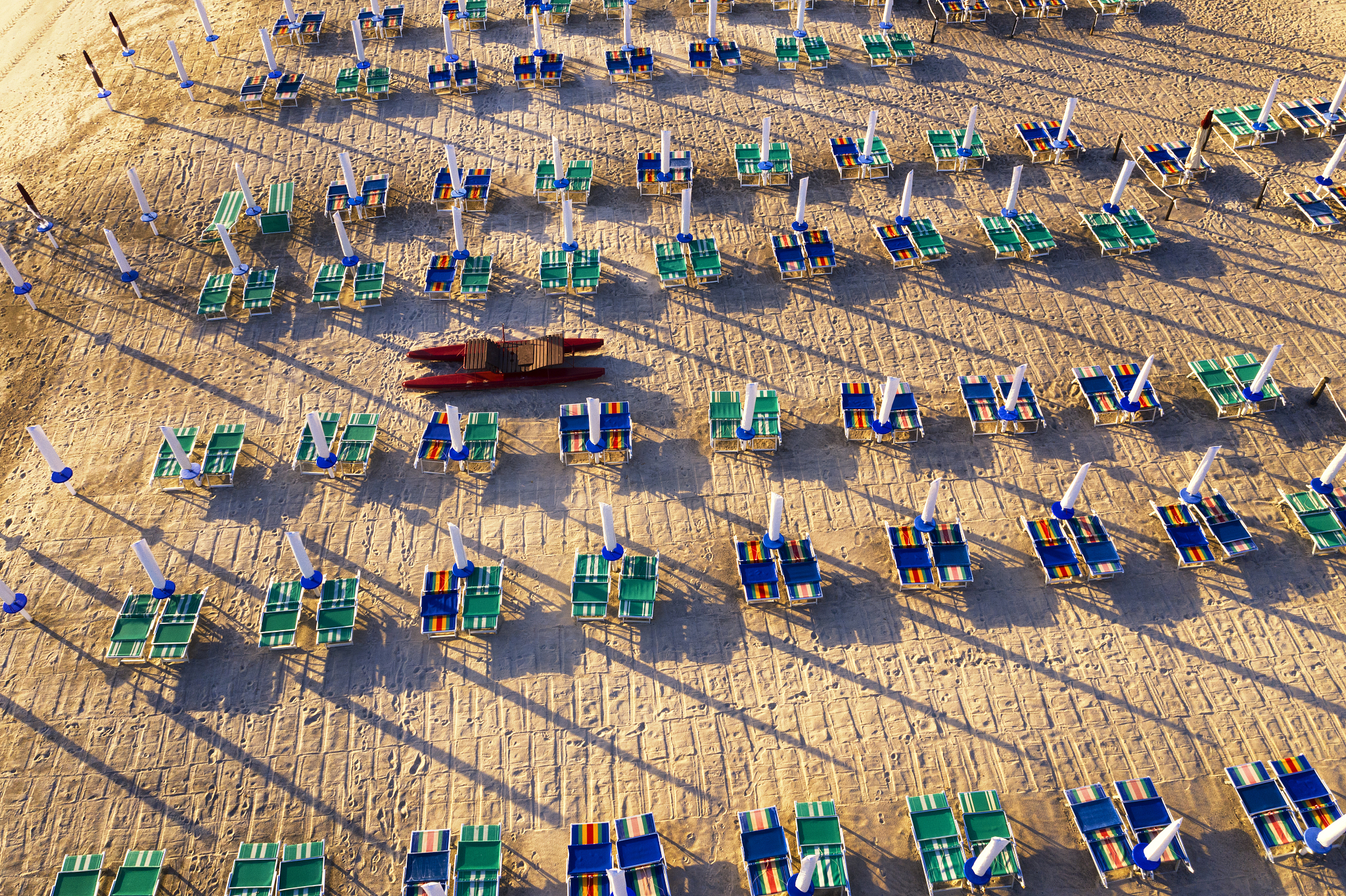 昆明工艺美术学校航空空乘无人机驾驶就业前景分析怎么样