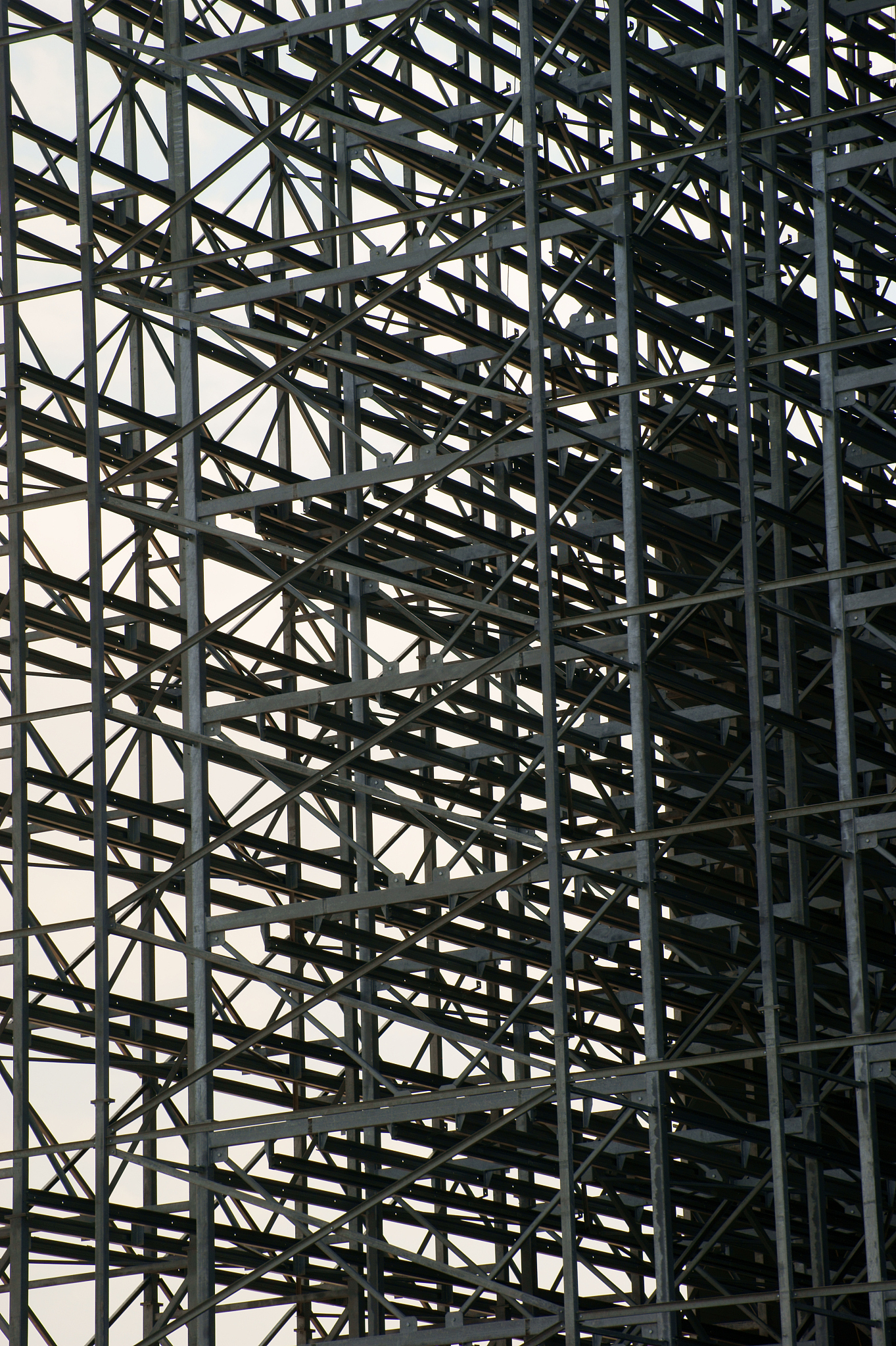 写一篇不少于500词预制仓库建造成本的文章