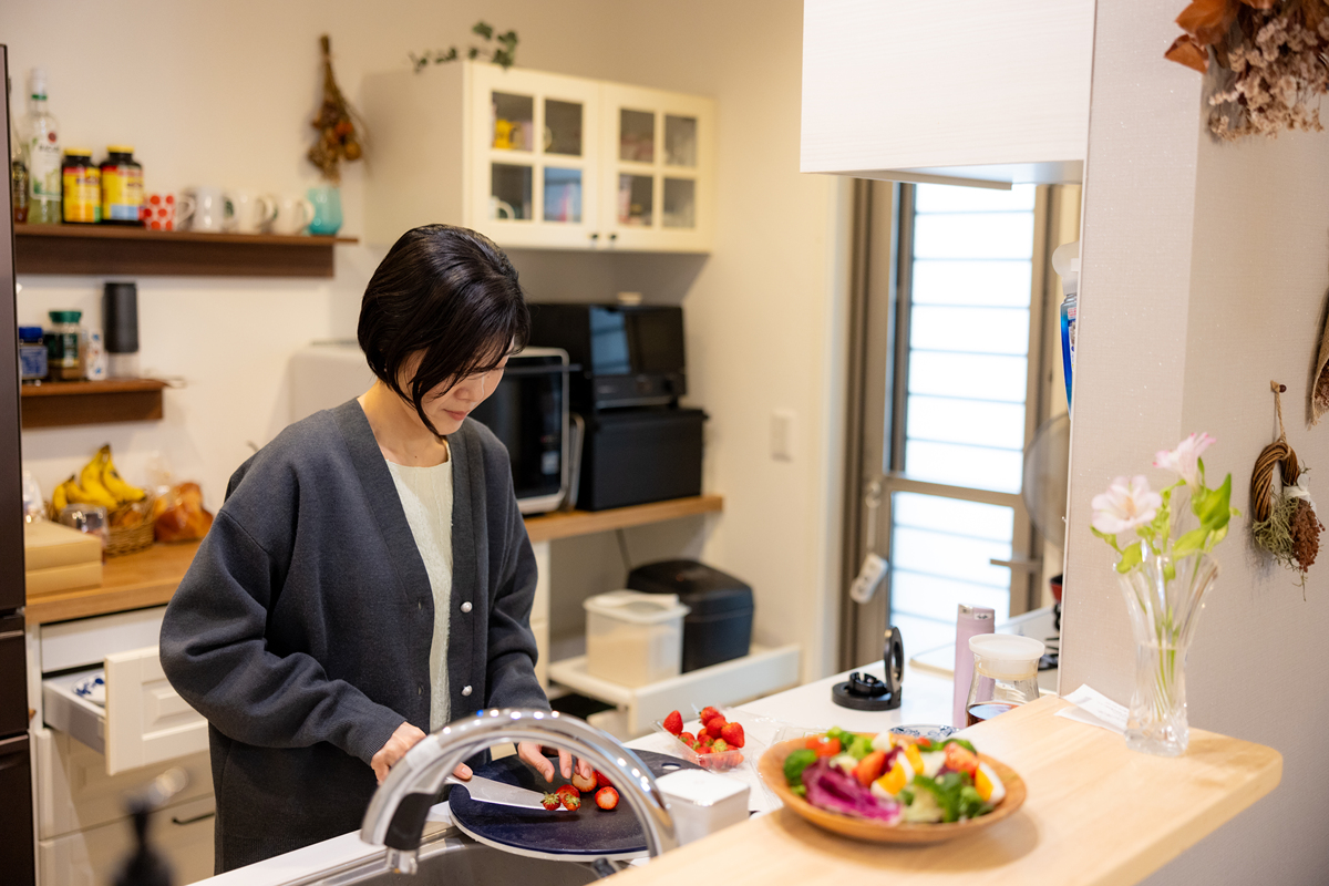 帮忙写一个短视频的中文脚本