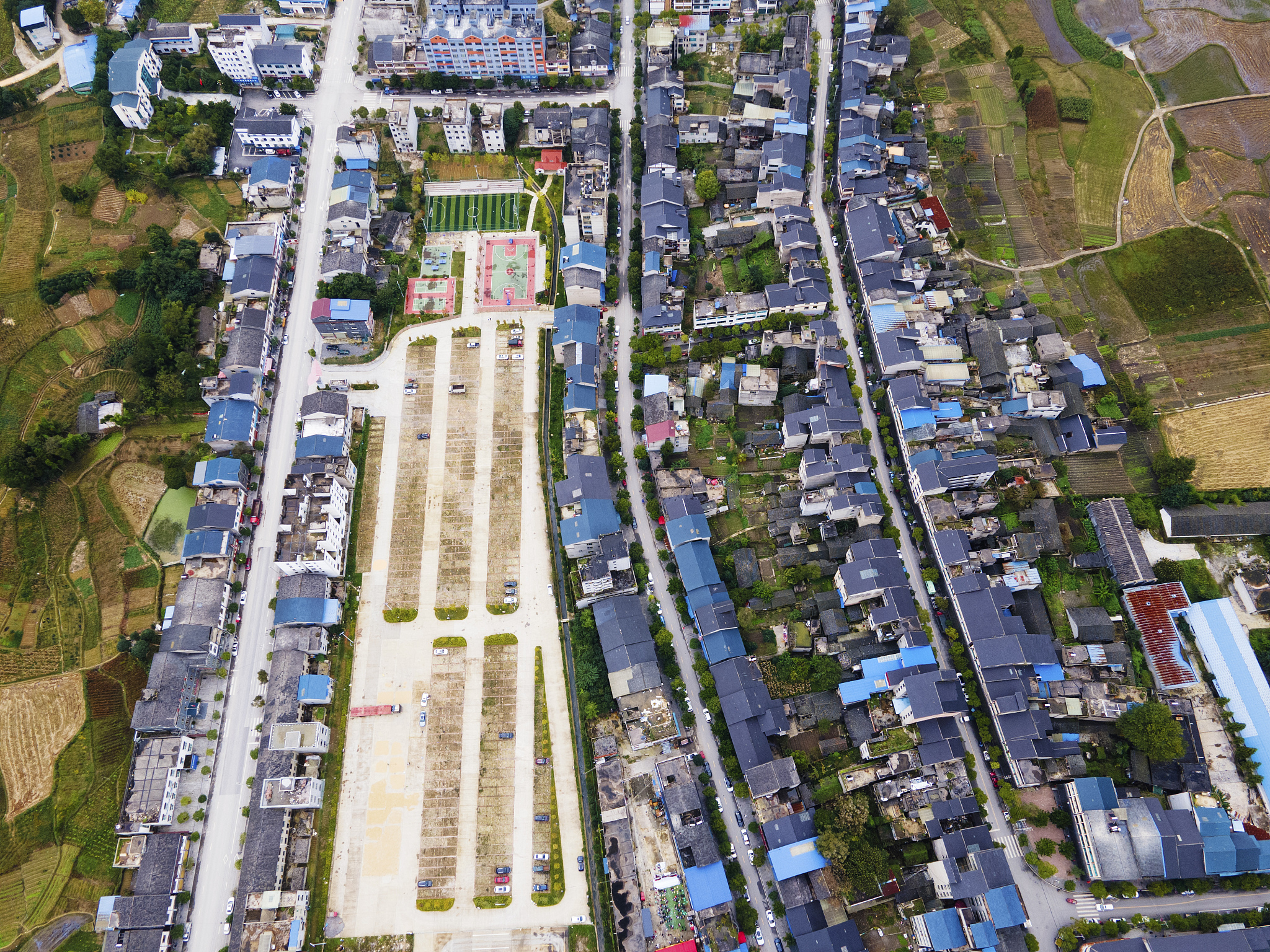 北流市扶新镇城镇道路现状2000字