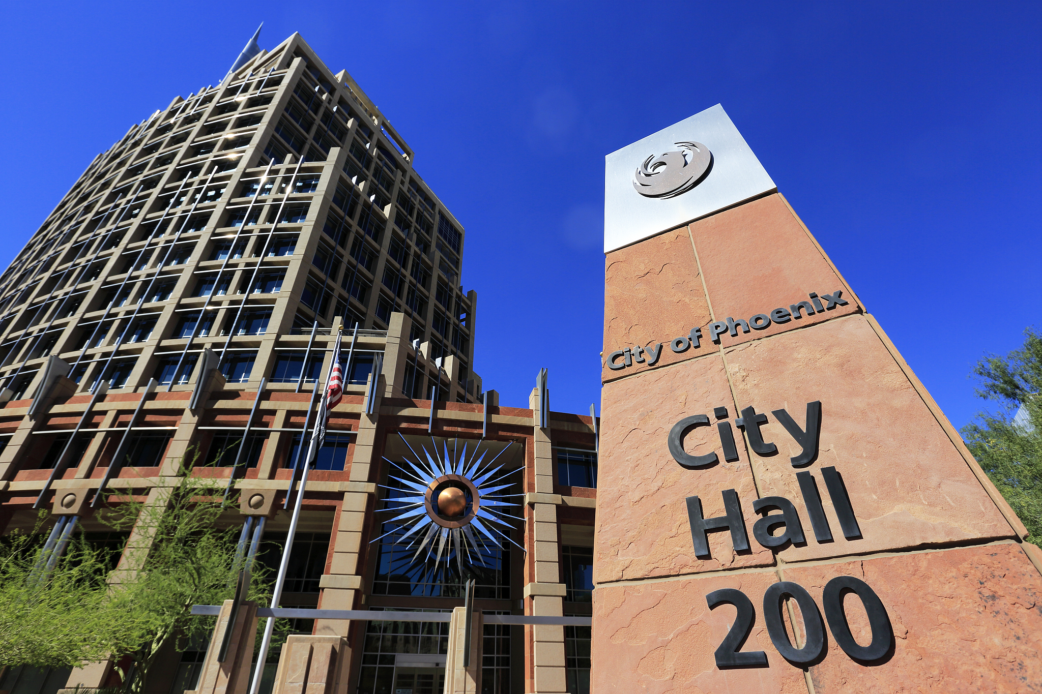 city hall of phoenix