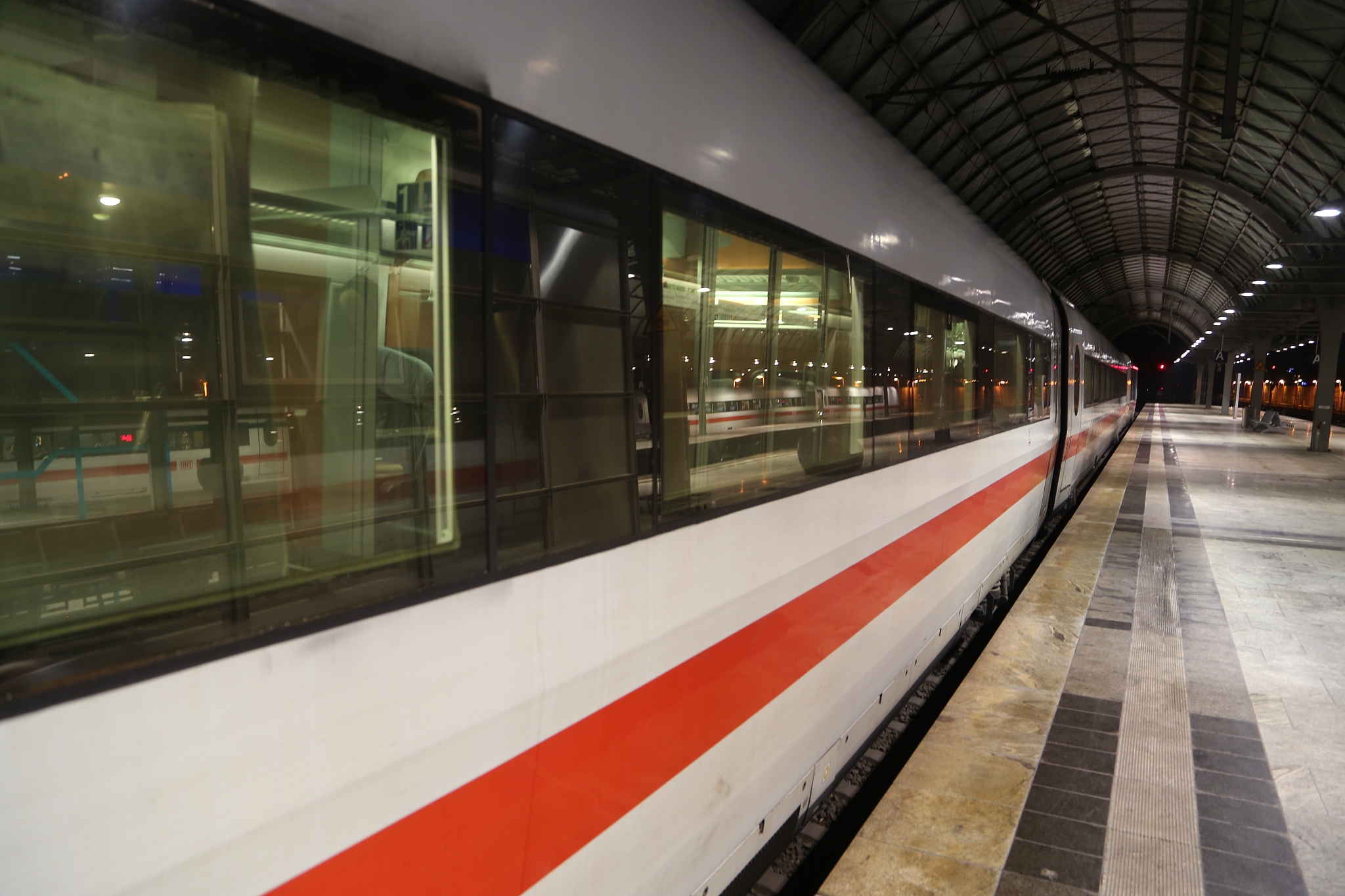 山东铁路学校热门专业：铁路运输、电子信息工程等