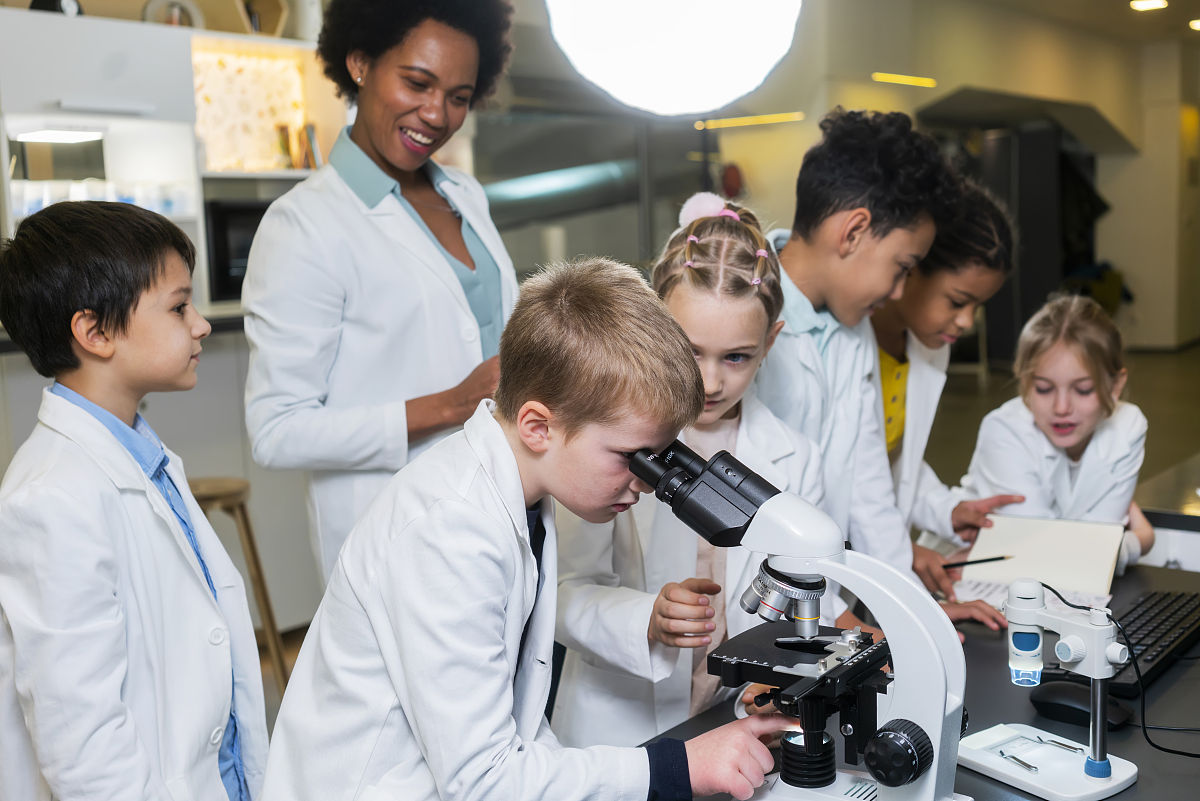 BMC MICROBIOLOGY期刊目前编辑