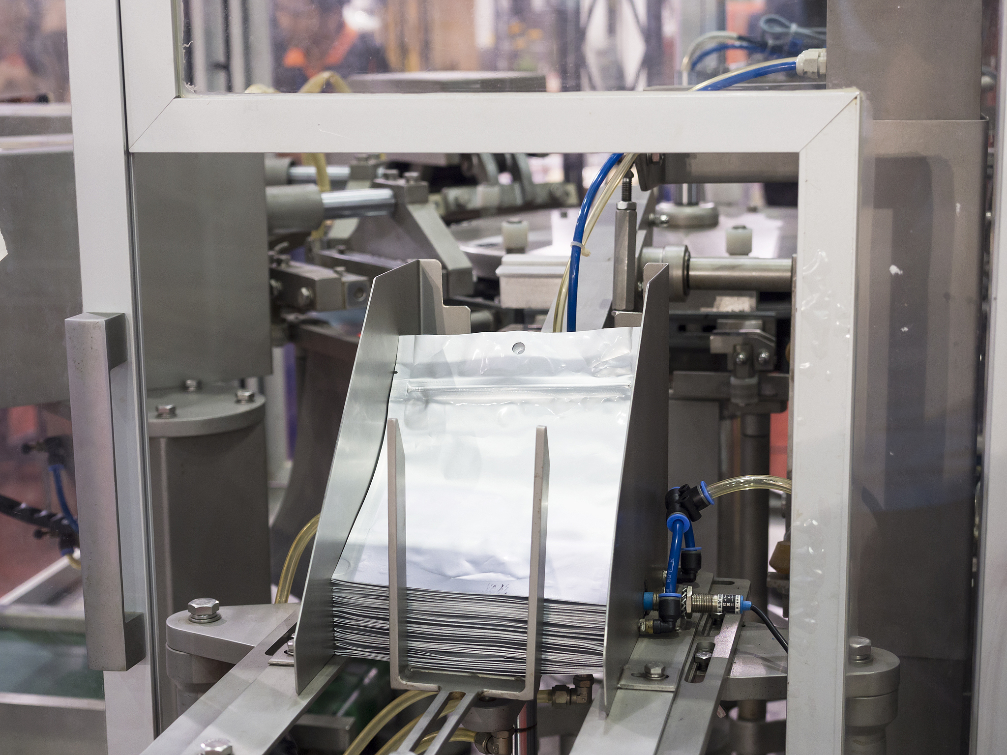 什么是全自动吨袋拆包机