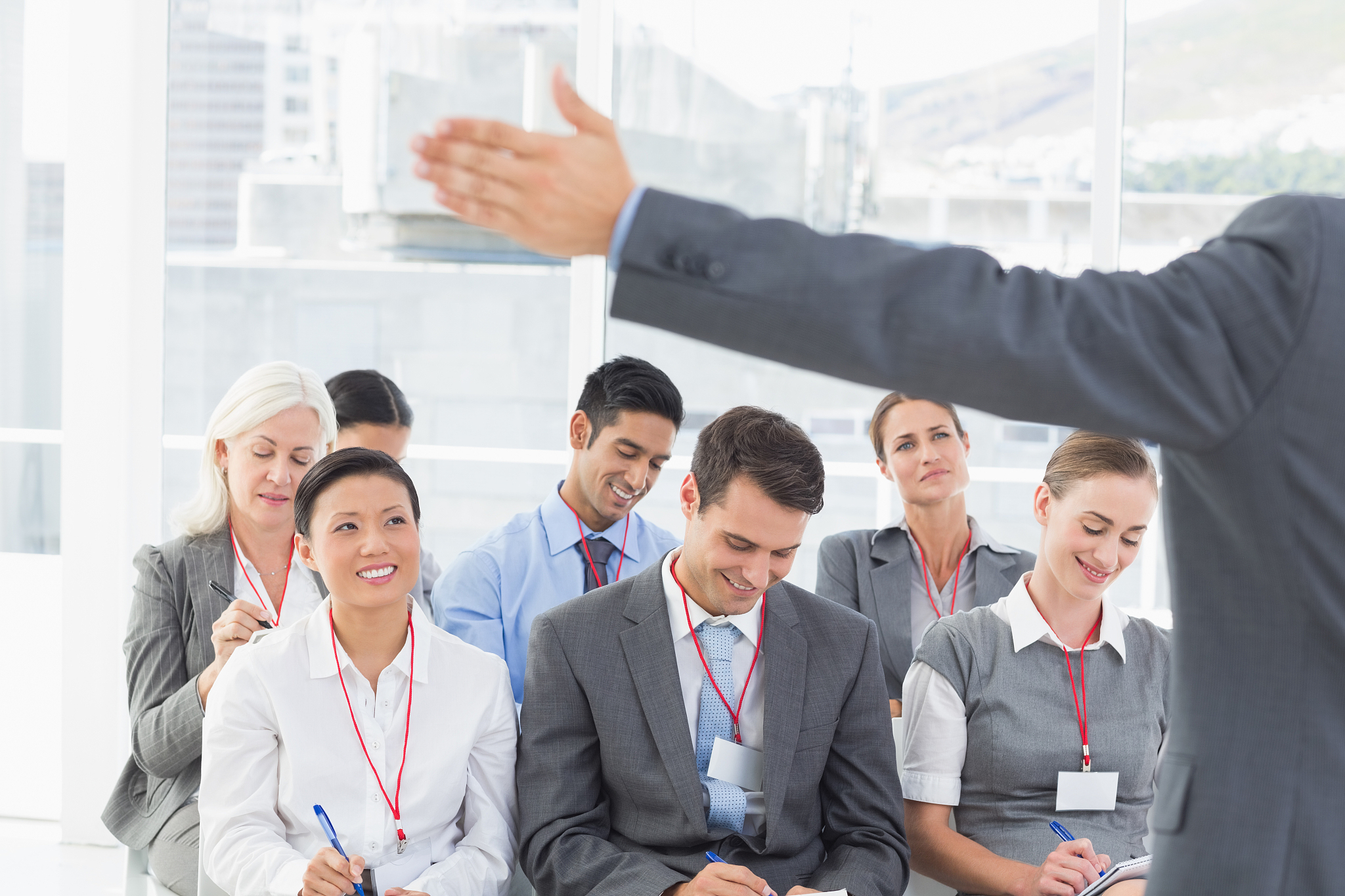 郑州青年职业中等专业学校2023年新专业：电商、互联网+、智能制造等