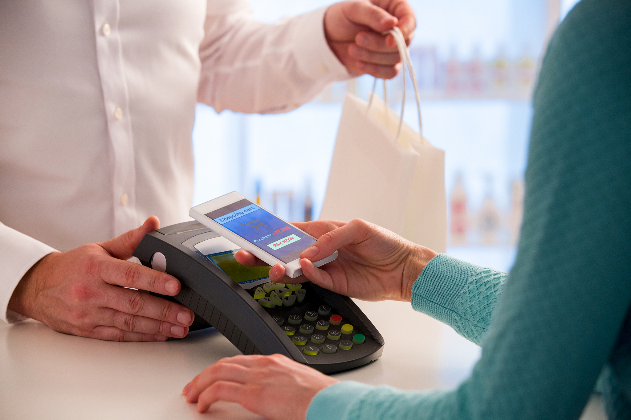 wireless payment using smartphone and nfc technology.