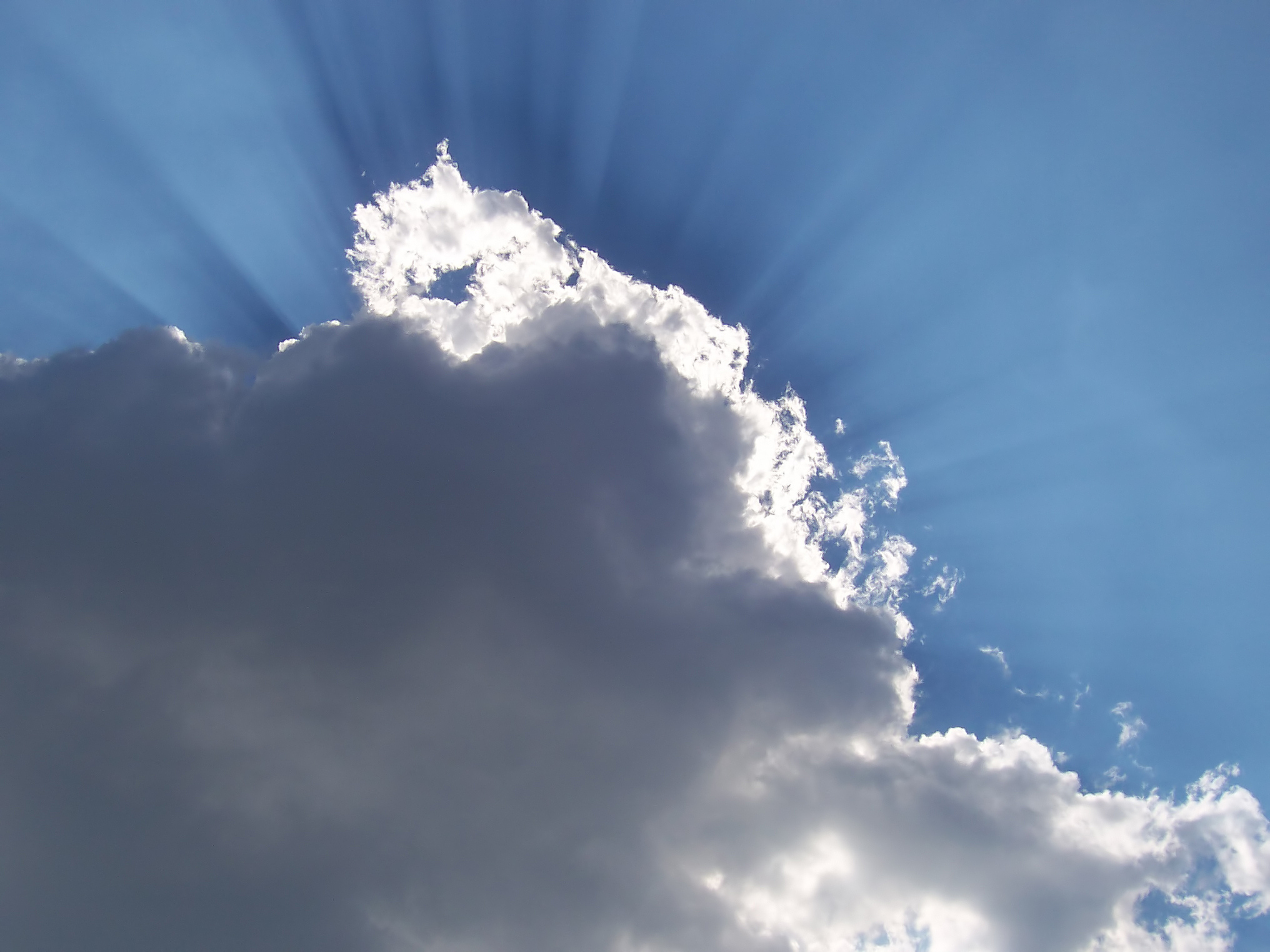 天空：地球周围的气体层和它的奇妙颜色