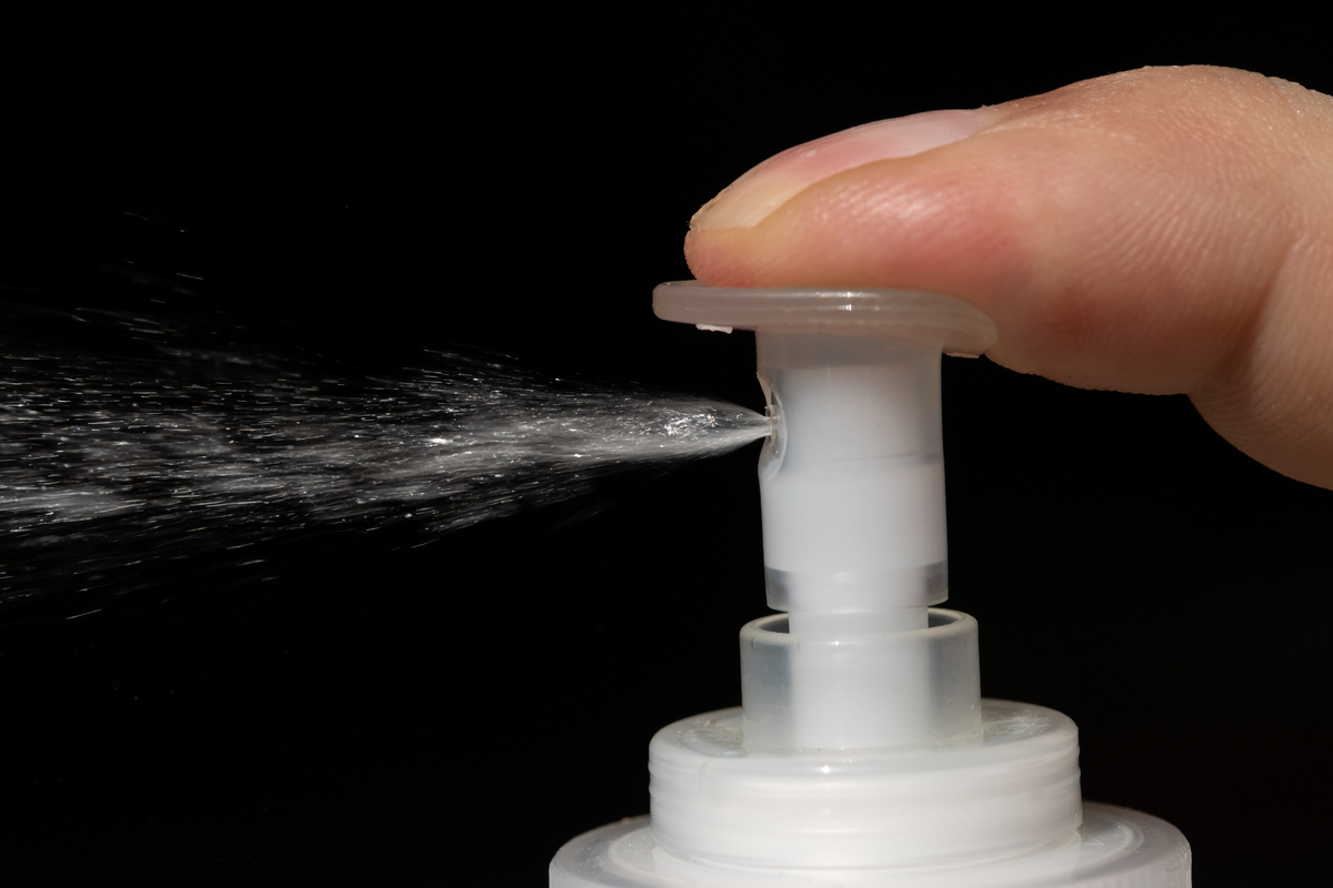 如何更换竹珍泡沫稀释瓶的喷嘴