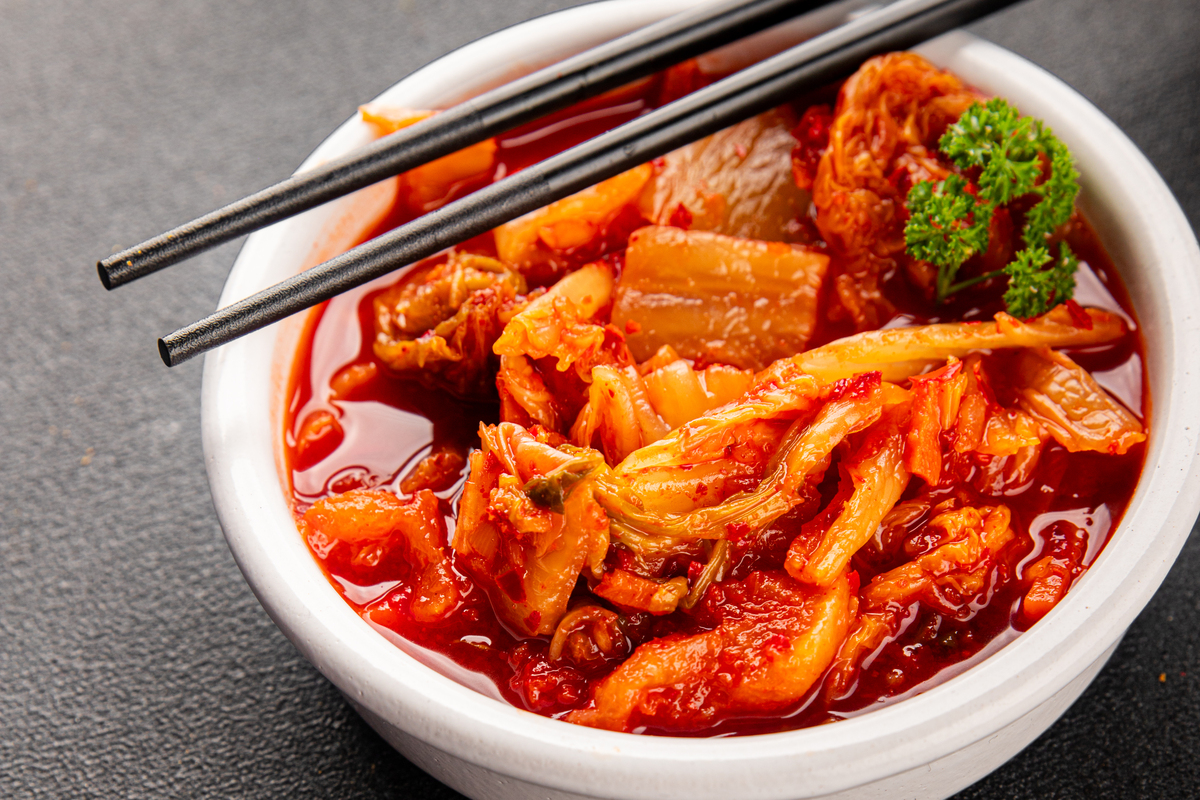 写一篇关于谁能拒绝韩国料理呢？的小红书文案
