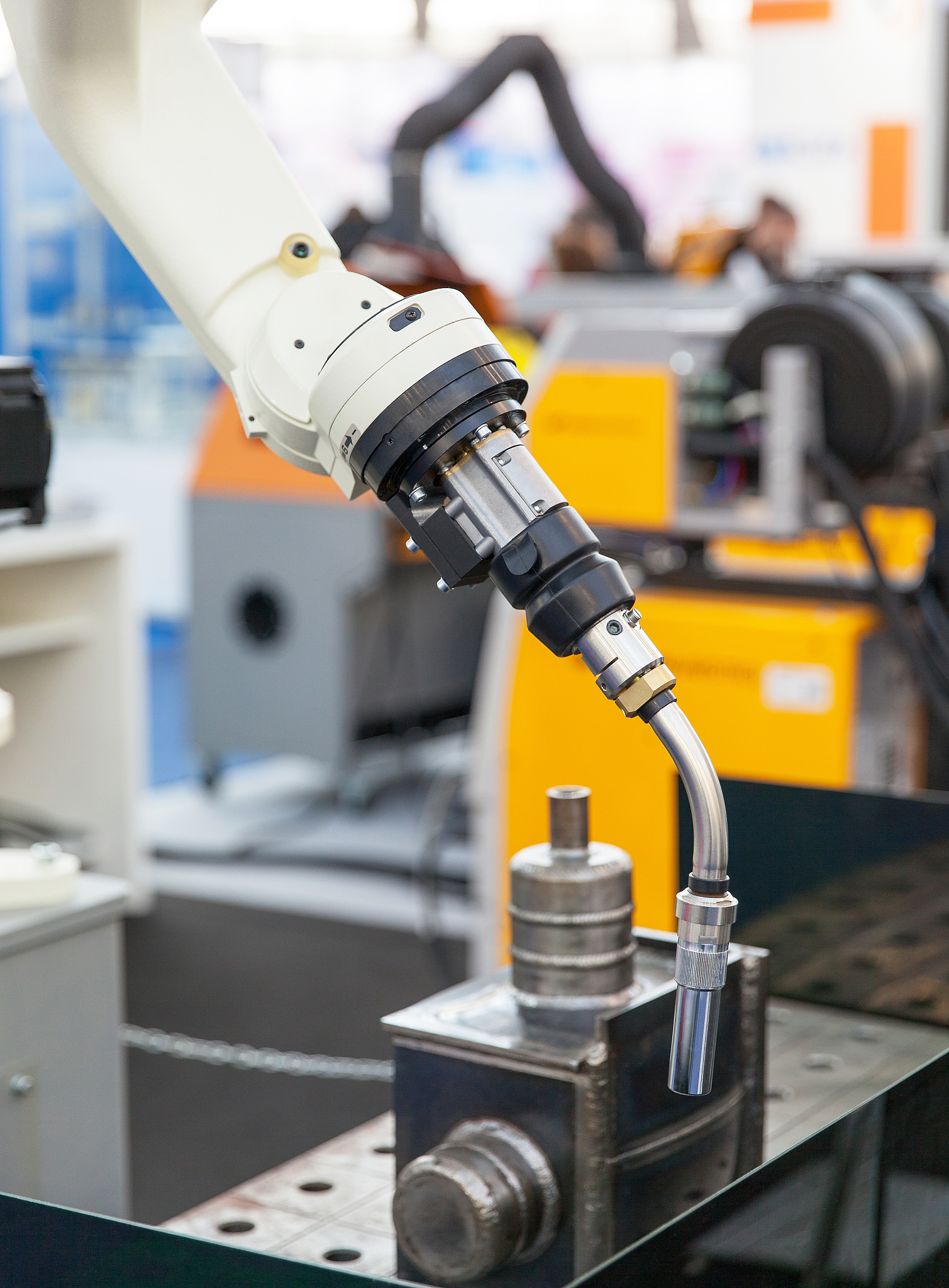 郴州职业技术学院矿山机电专业就业方向：机械制造企业就业前景分析