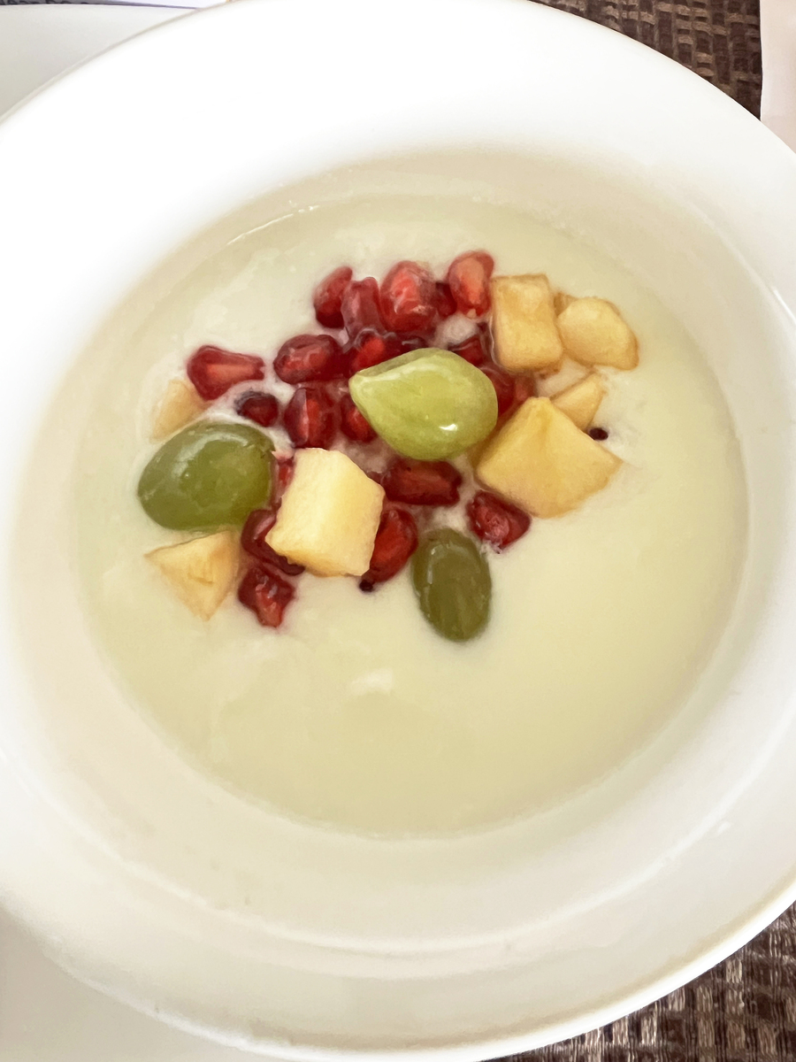 夏日美食盛宴：绿豆、桃、樱桃和甜瓜的美味之旅