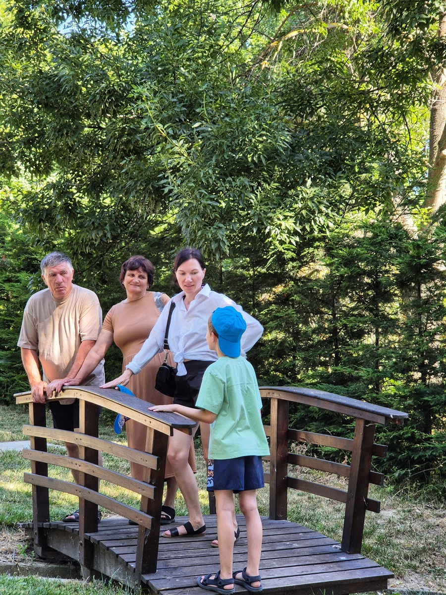 中老年人退休旅居生活：10位热门博主推荐