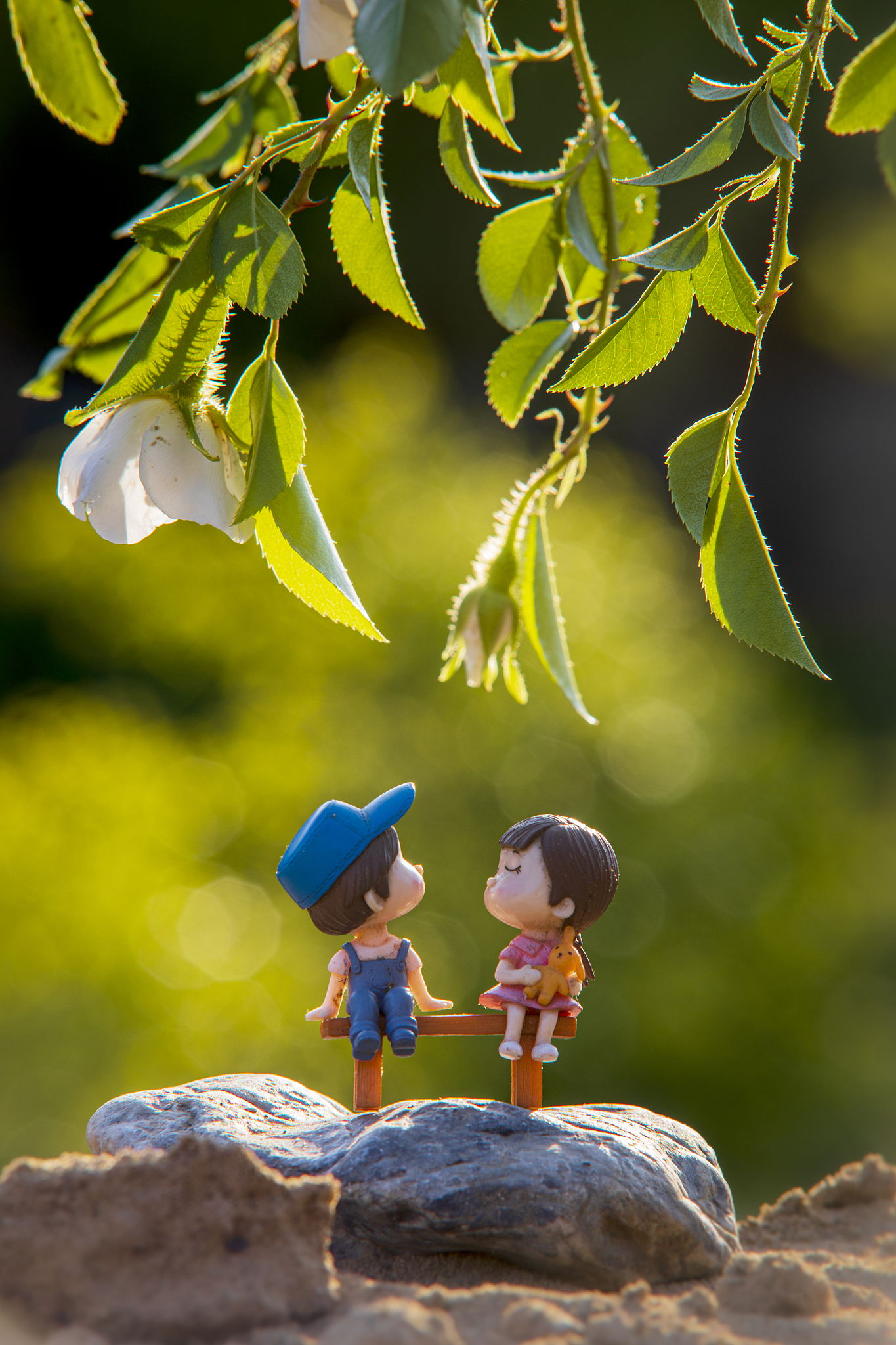 帮我写一个哄女朋友睡觉的 小故事