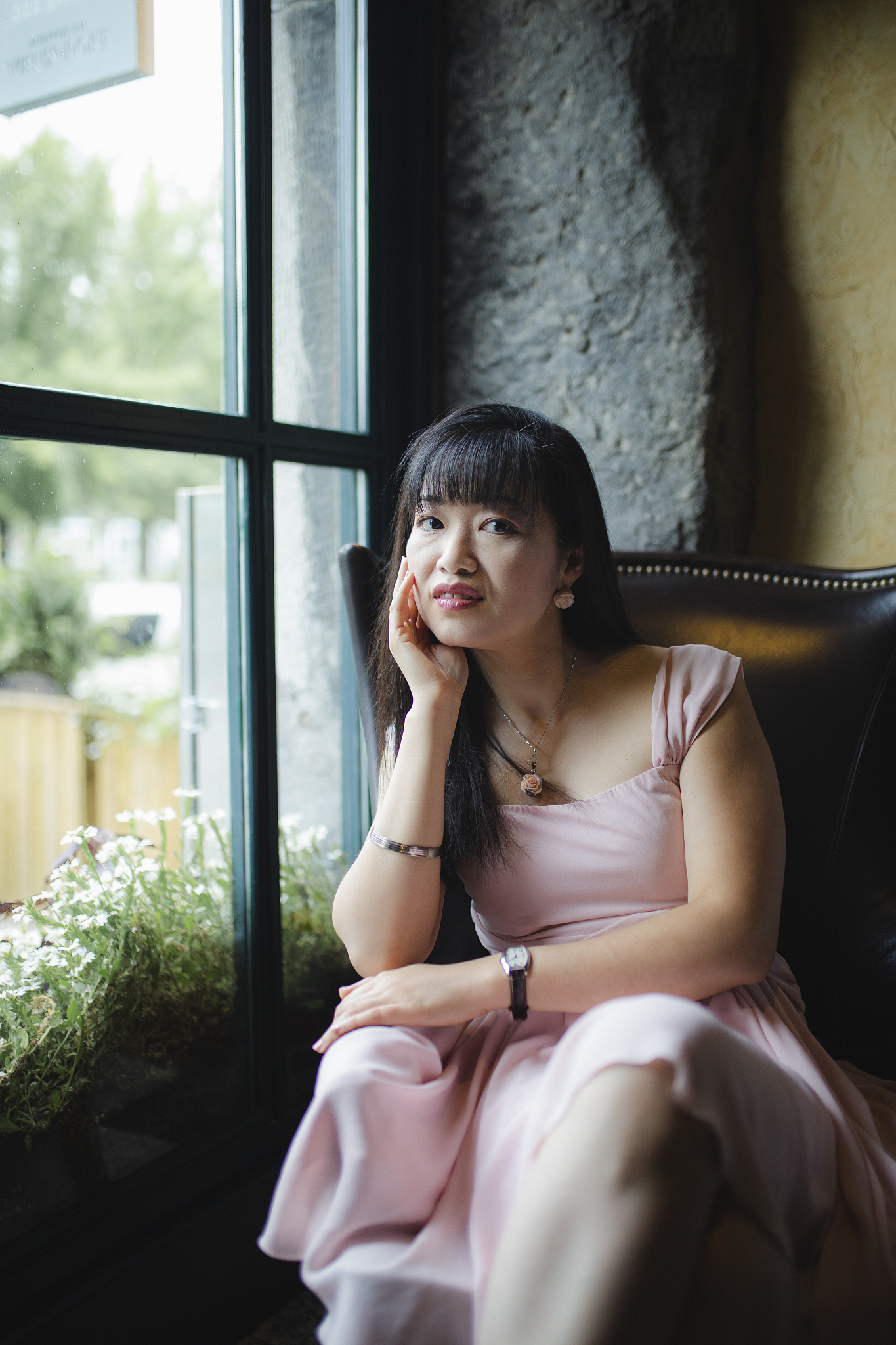 portrait of a beautiful chinese woman