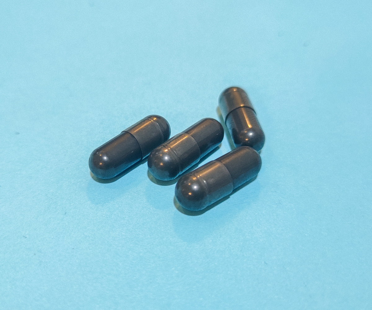 2022年全球人工关节市场销售额达210.6亿美元，钛合金植入体抛光技术详解