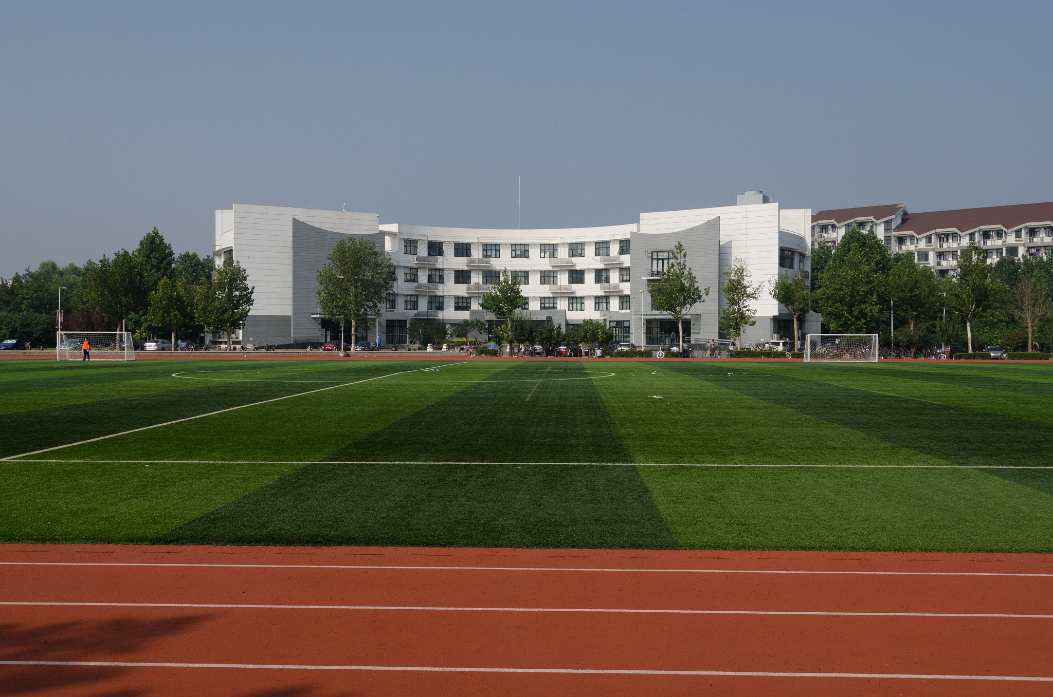 清华大学紫荆体育场