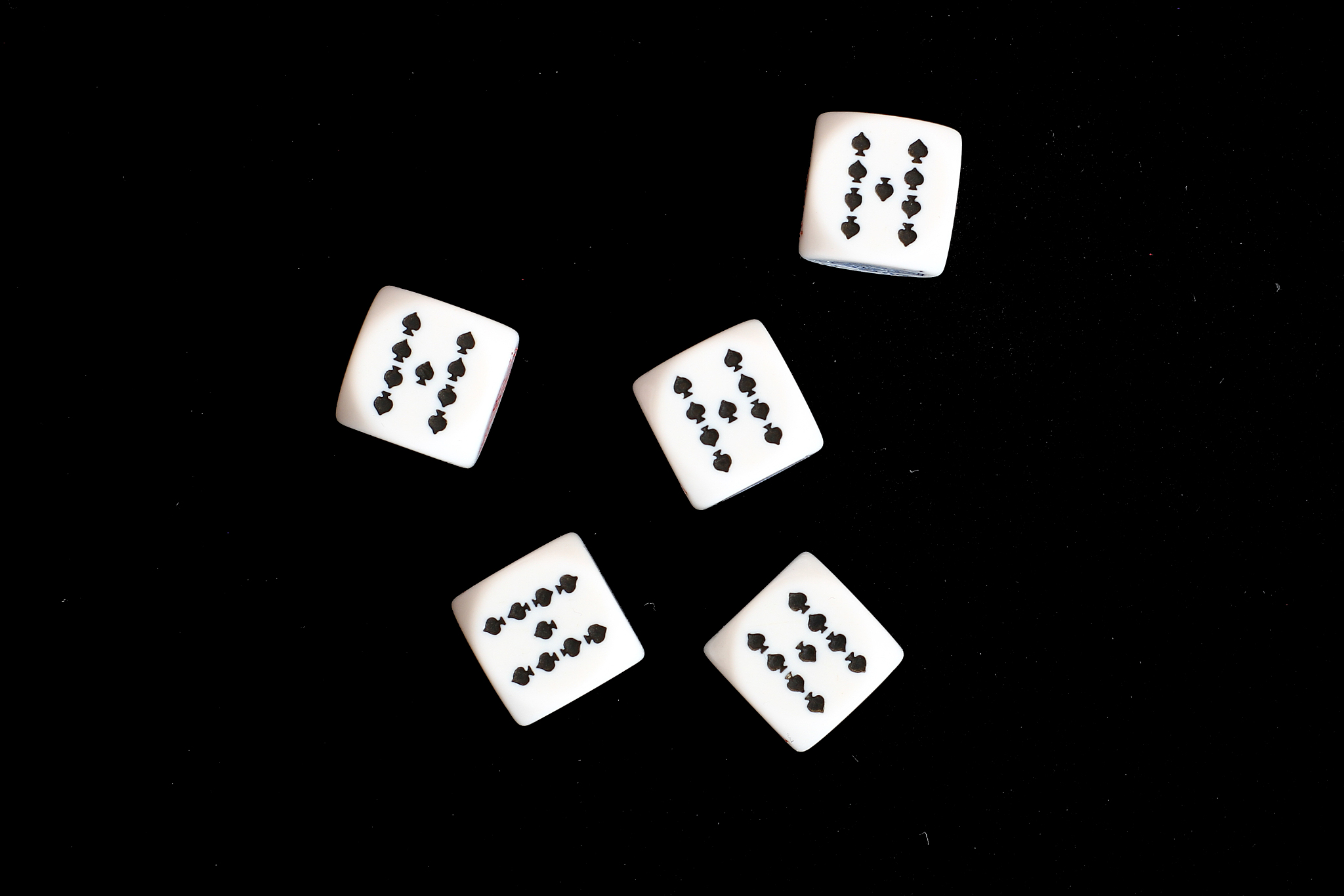 纸牌洗牌游戏：逆向推算初始顺序 (flag) - 解密挑战