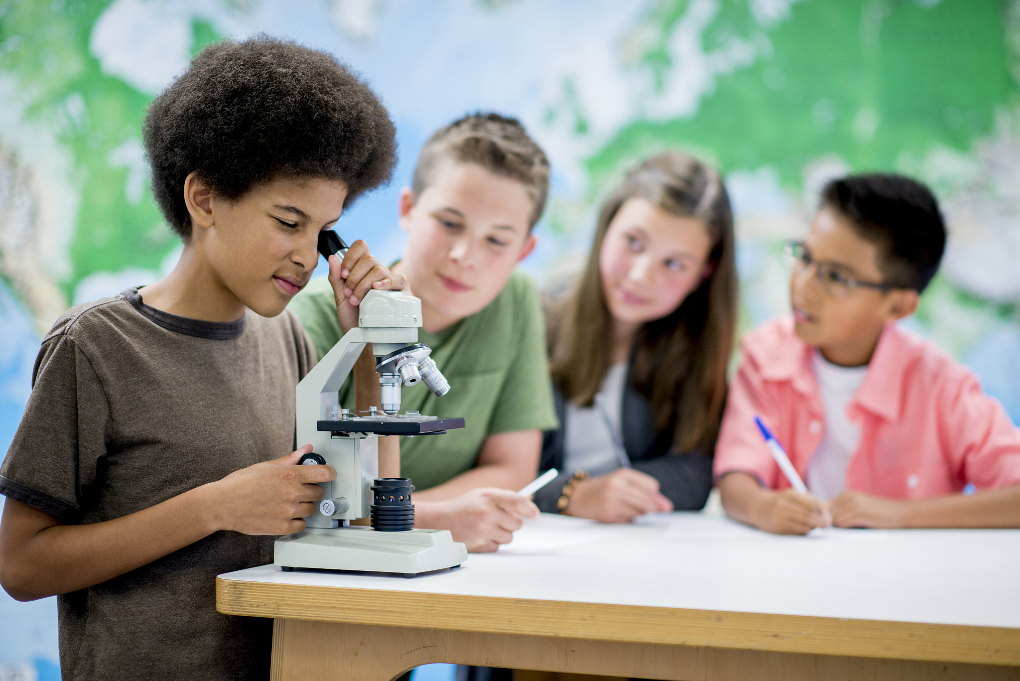 云南玉溪红塔区高铁学校：培养未来领袖的摇篮