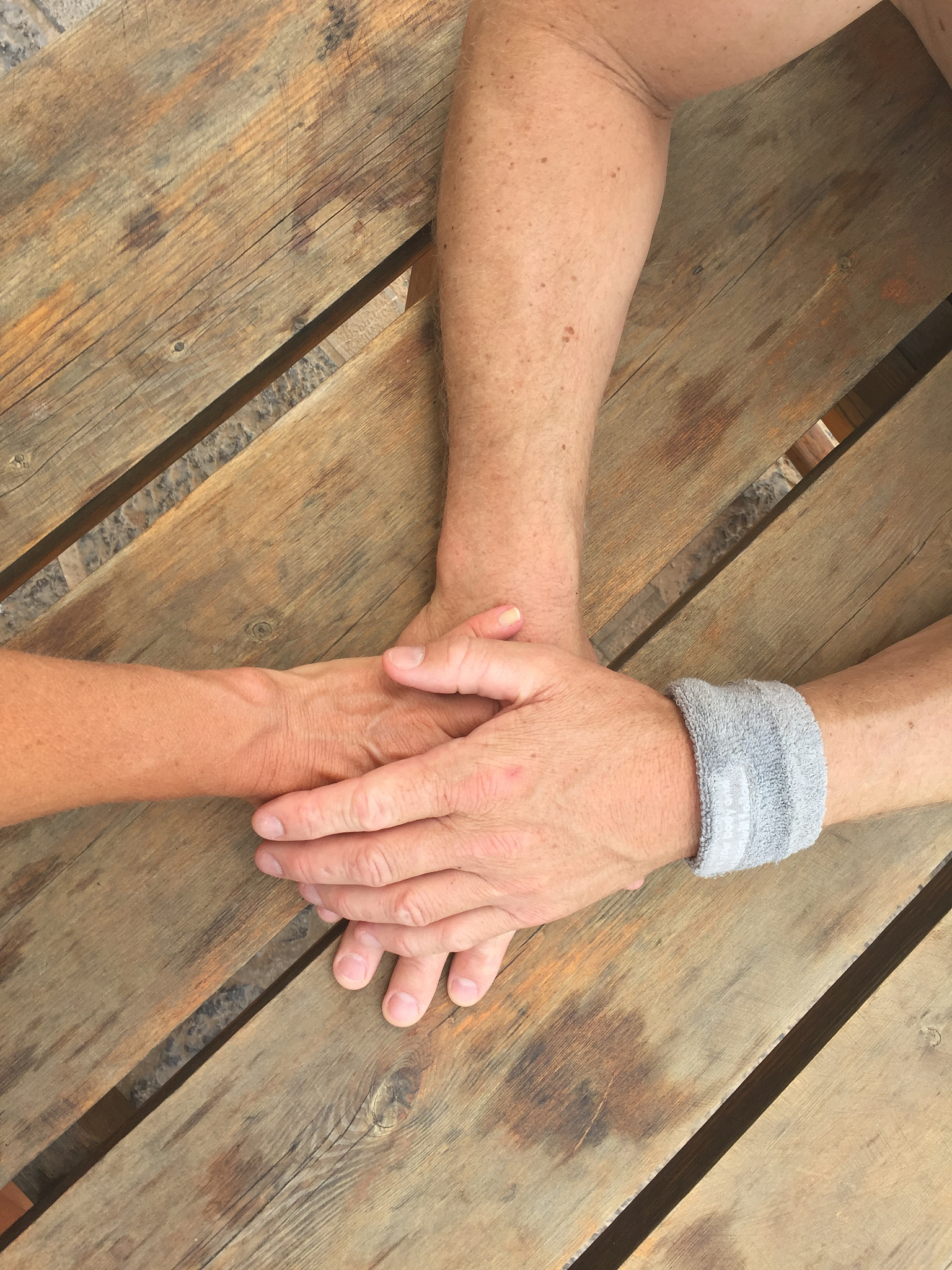 攀岩容易导致的腿部肌肉拉伤有什么特点？