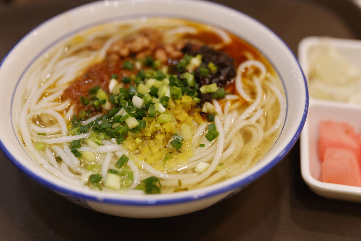 耒阳新市米粉：湖南特色美食，历史悠久，口感独特